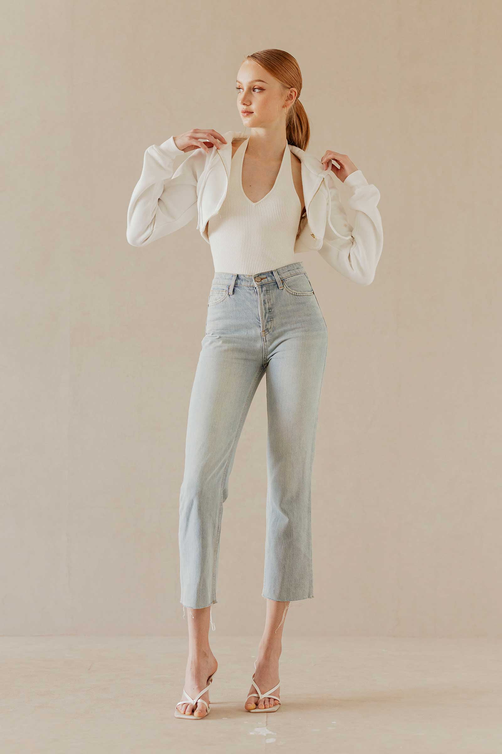 Doliovuy Cropped Jacket (White)