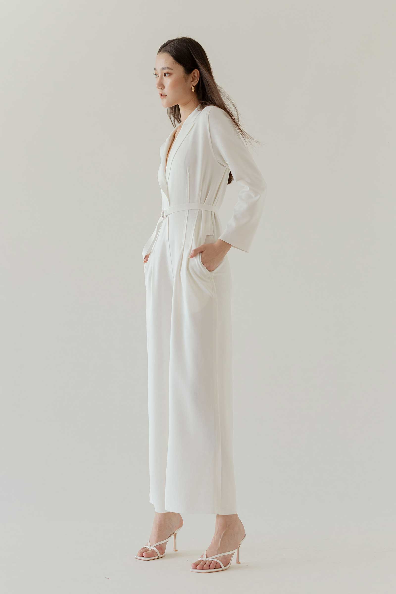 Dakizuxa Jumpsuit (White)