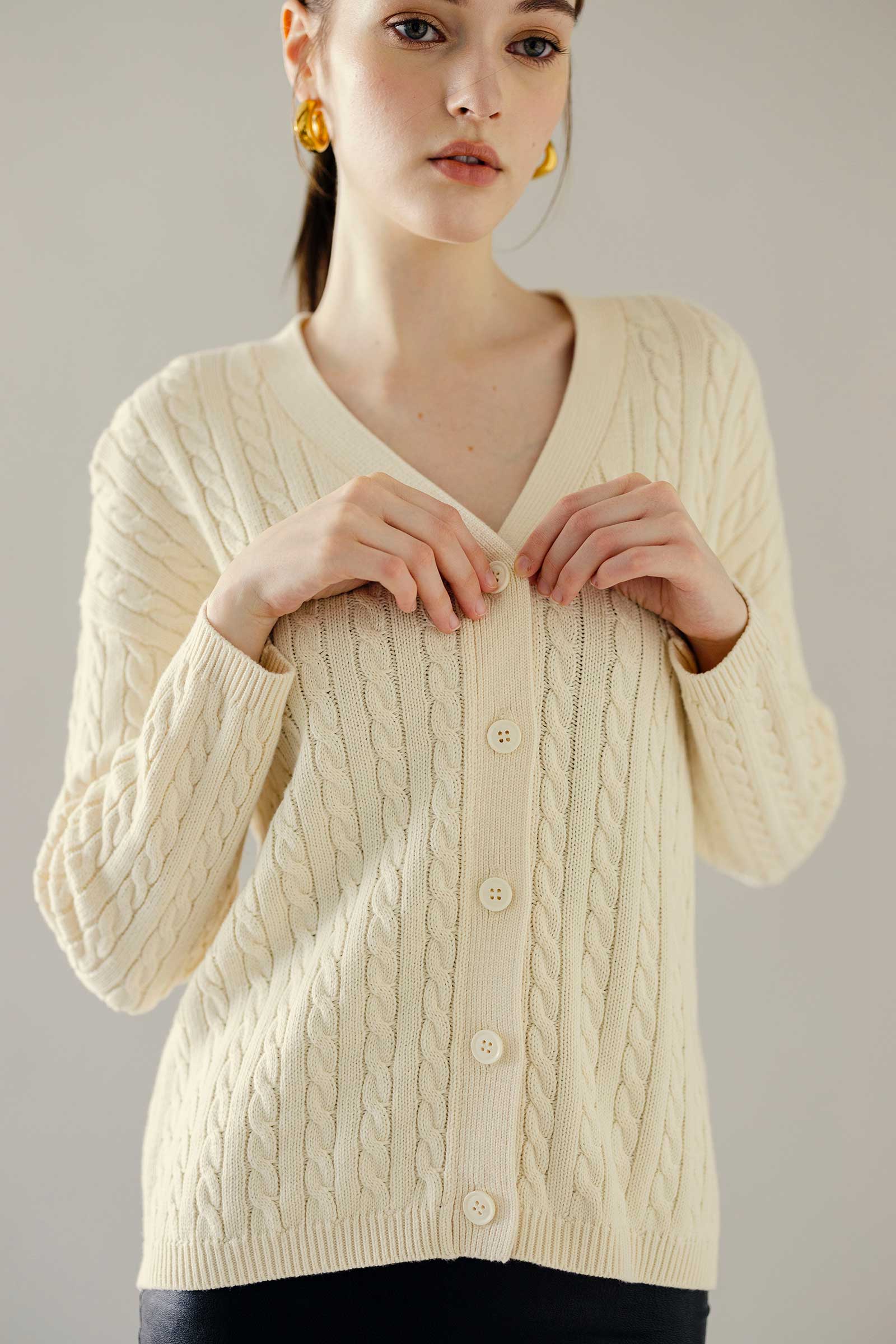 Dhele Cardi (Cream)