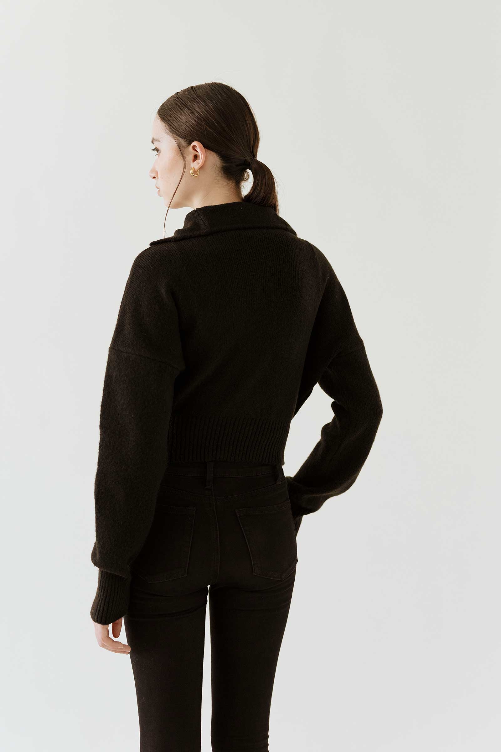 Damielo Sweater (Black)