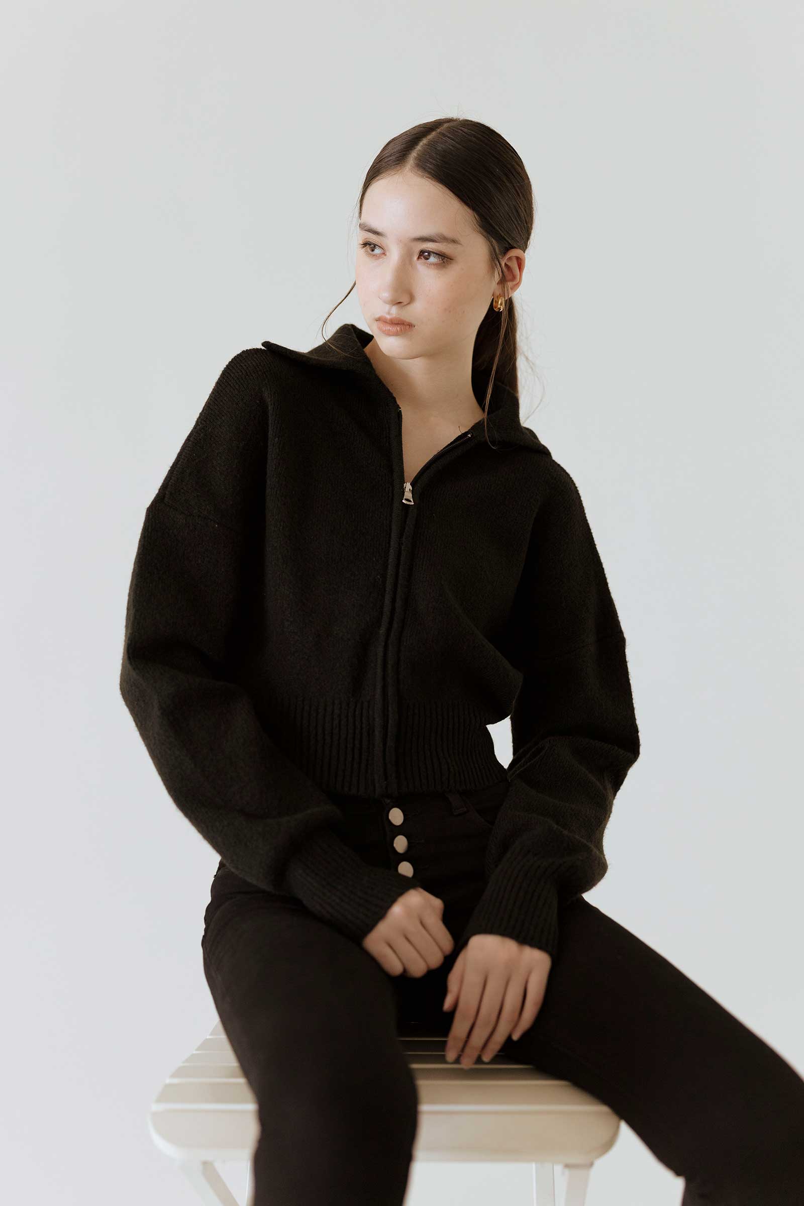 Damielo Sweater (Black)