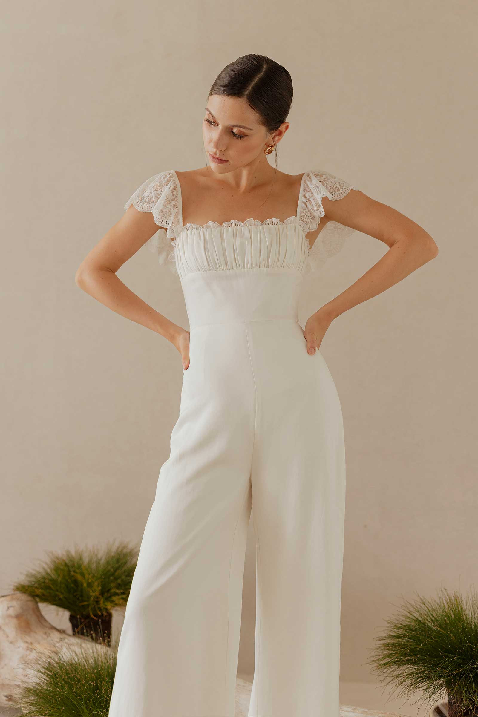 Daverlia Jumpsuit (White)