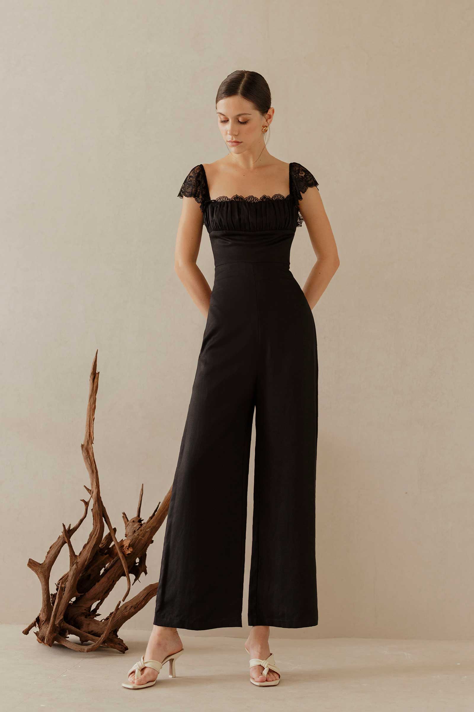 Daverlia Jumpsuit (Black)