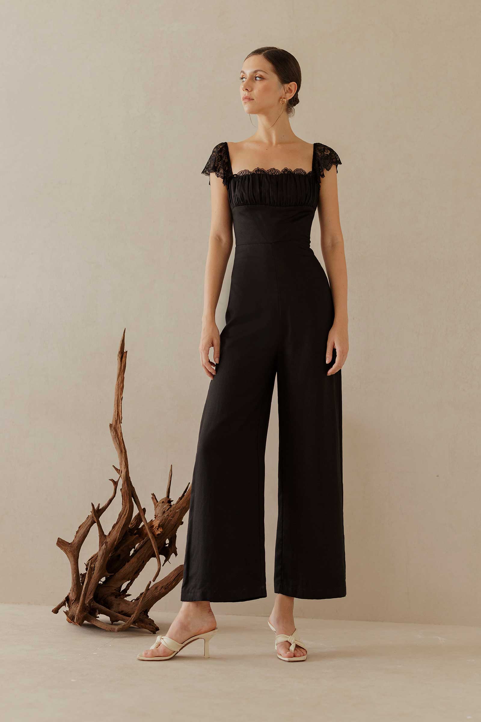 Daverlia Jumpsuit (Black)