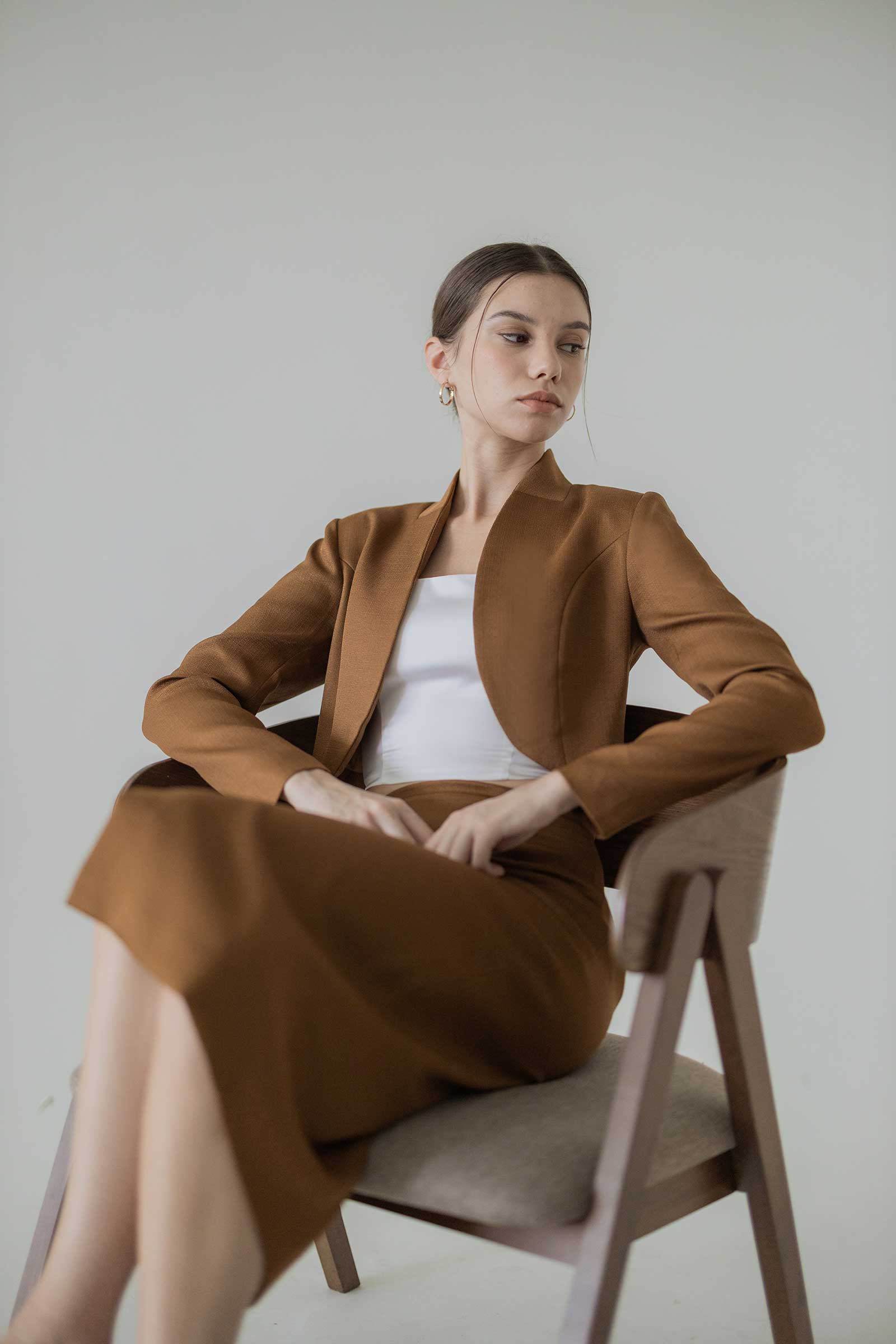 Poised Cropped Jacket (Brown)