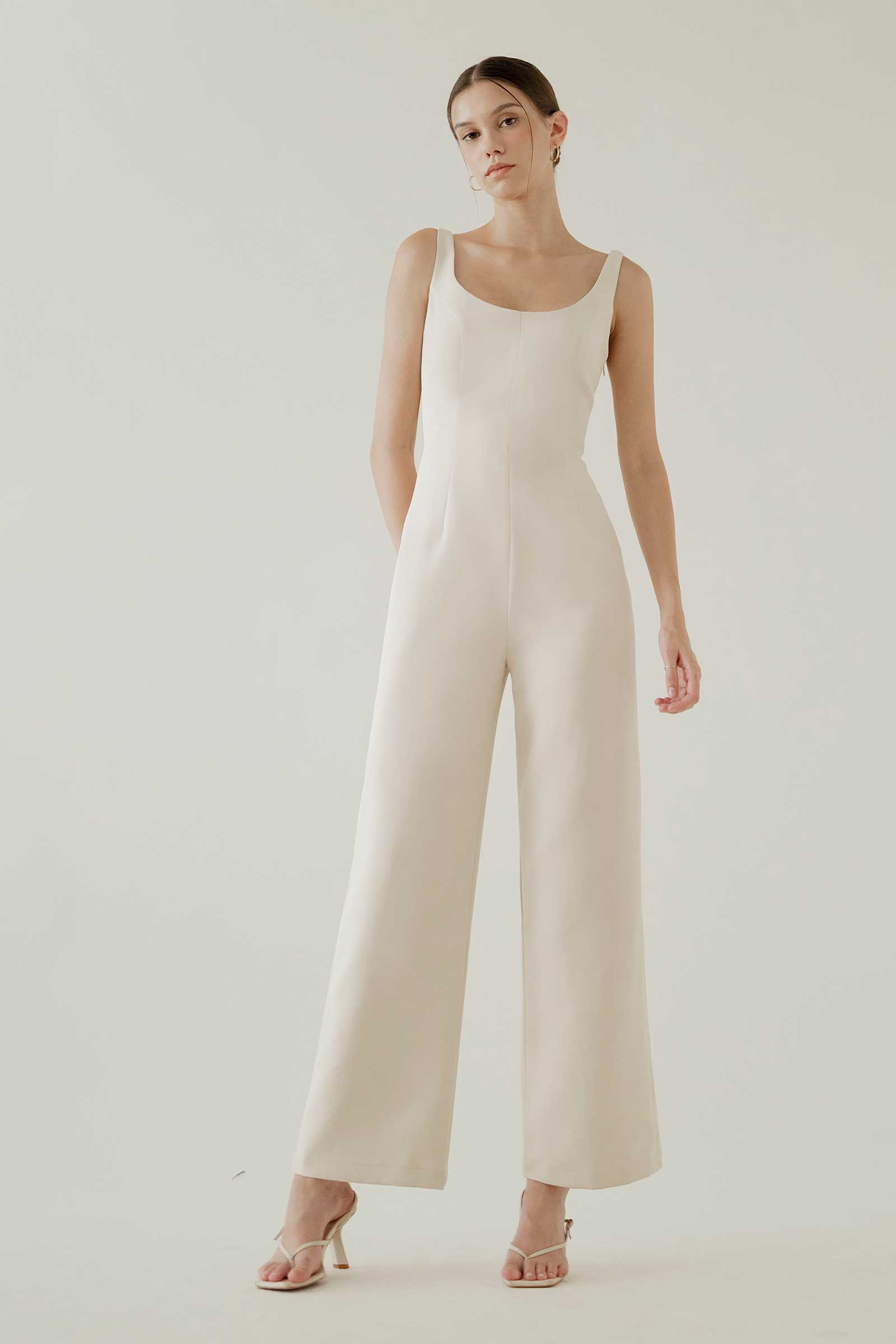 Dajumiay Jumpsuit (Ivory)