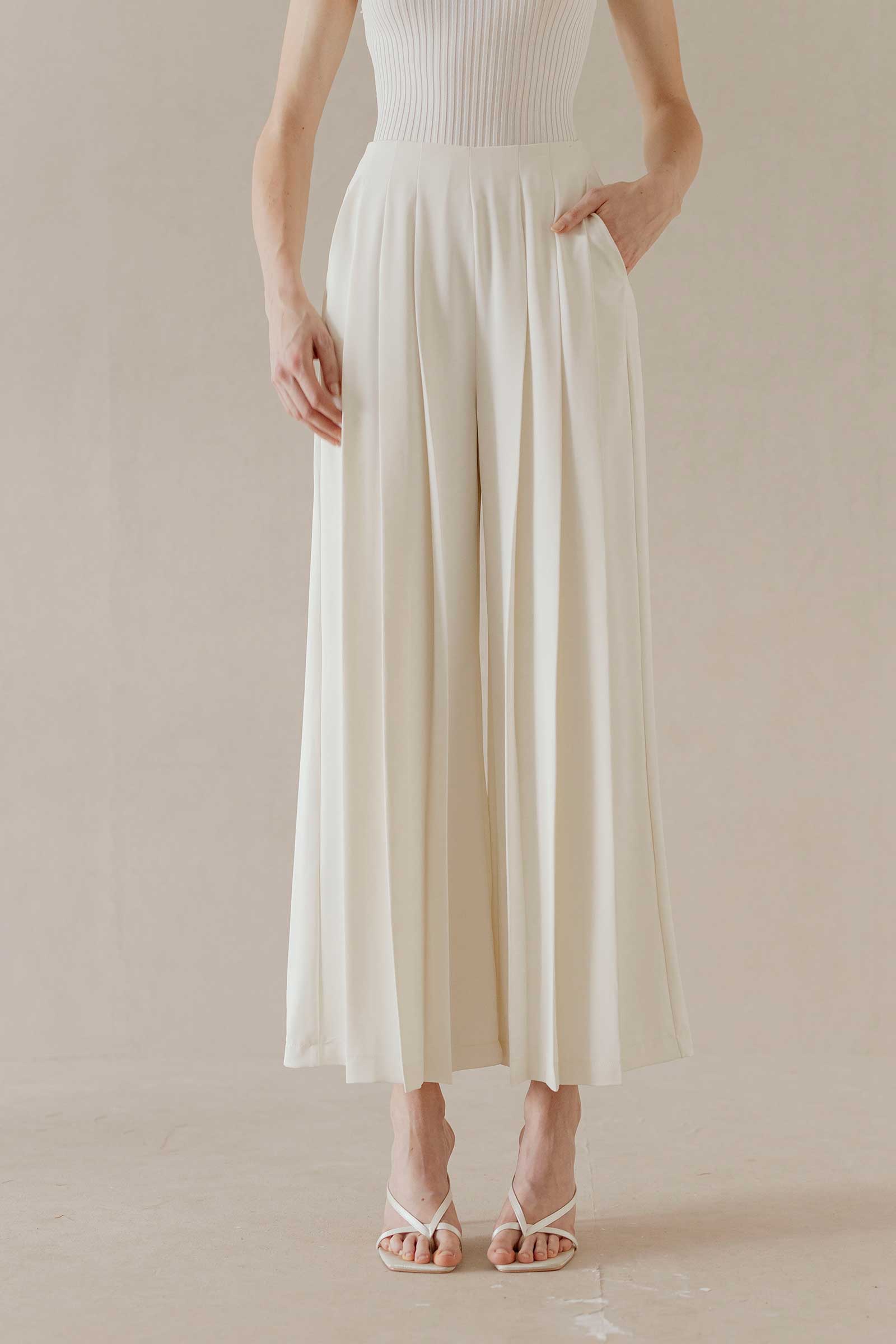 Duse Pants (White)