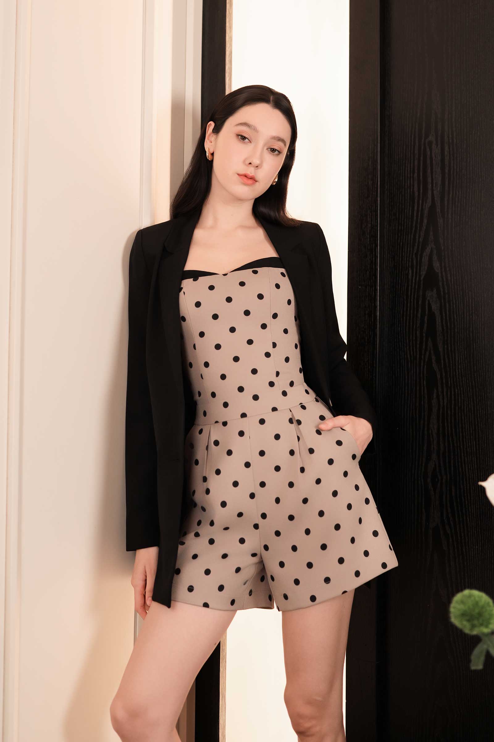 Dolenne Structured Blazer (Black)