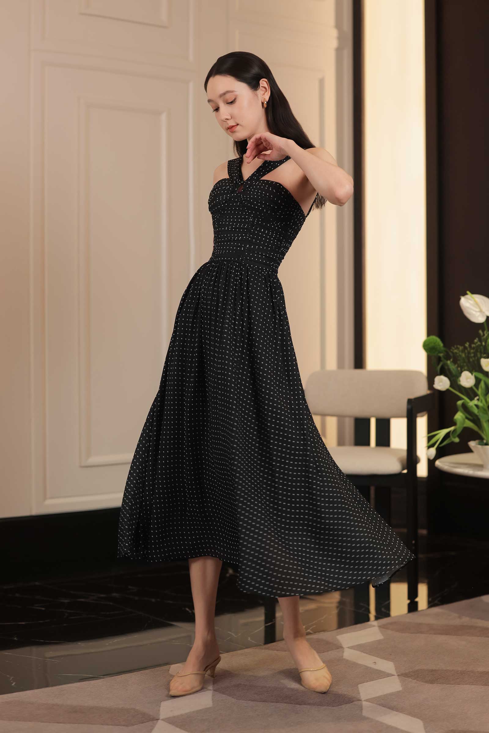 Darella Padded Dress (Black)