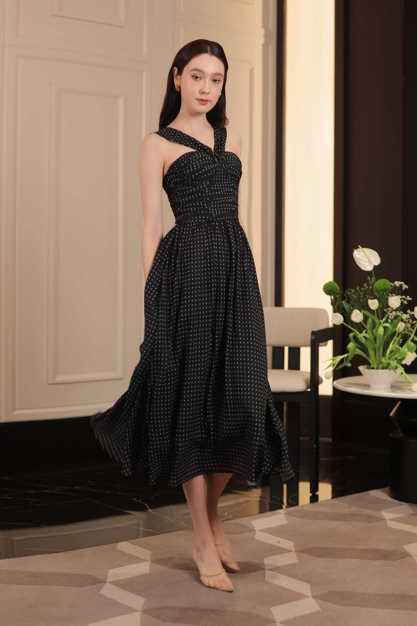 Darella Padded Dress (Black)