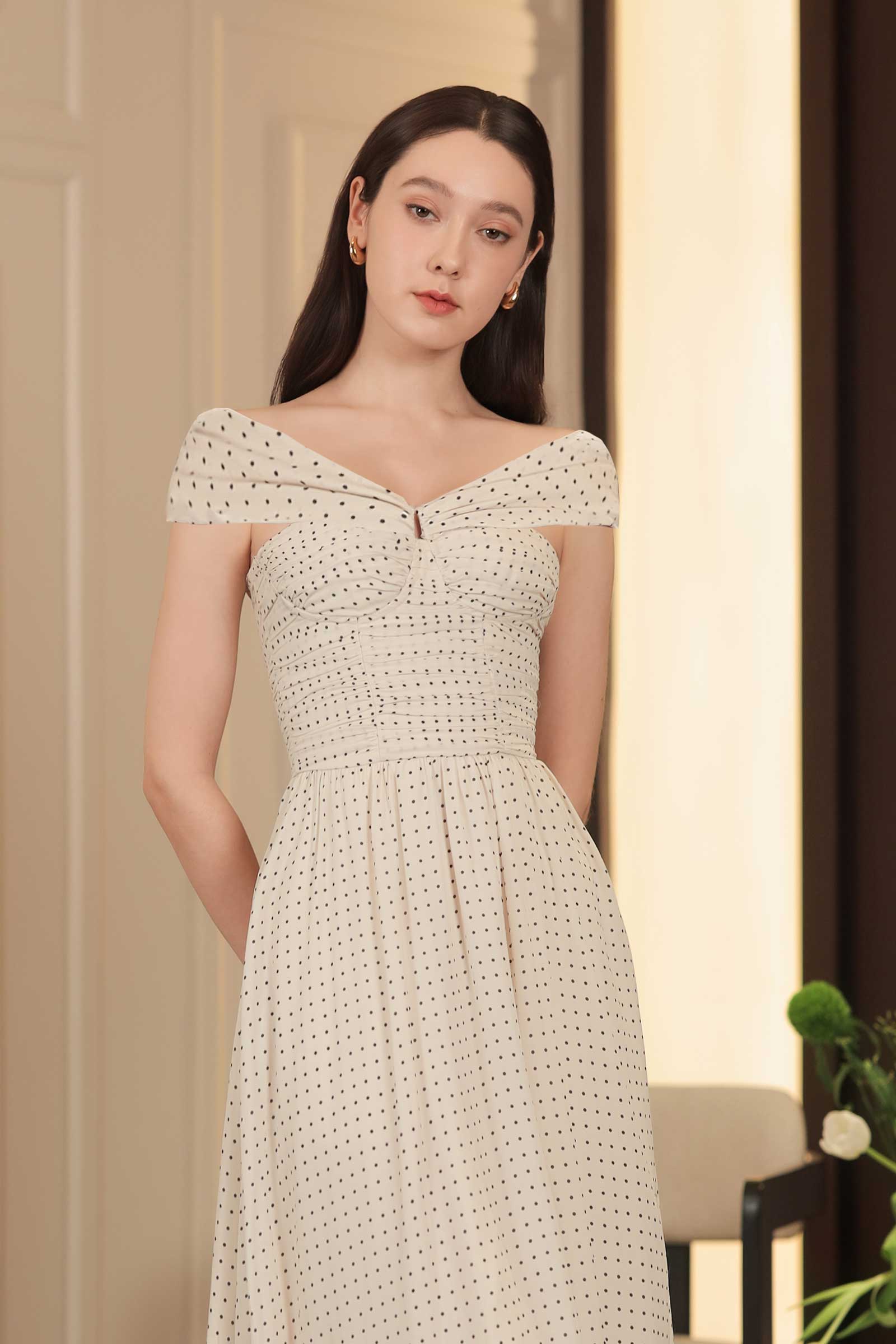 Darella Padded Dress (Cream)