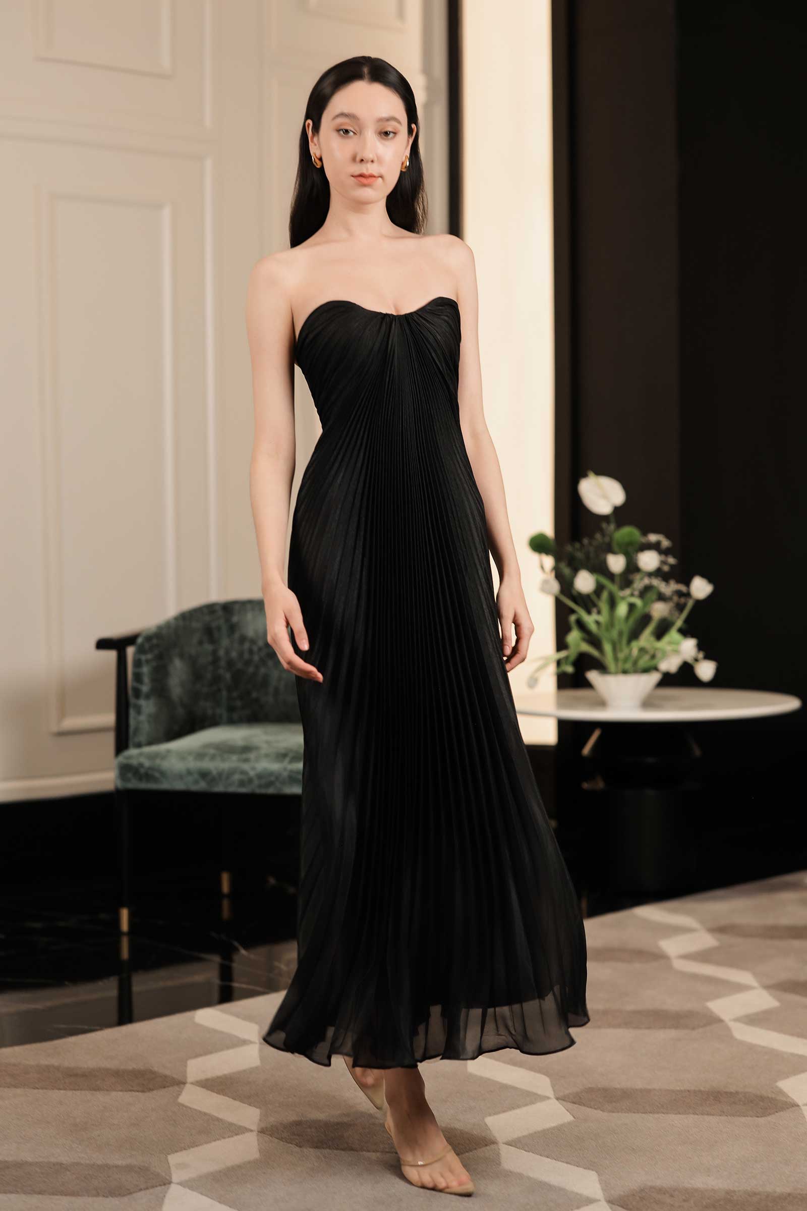 Dorelia Convertible Padded Dress (Black)