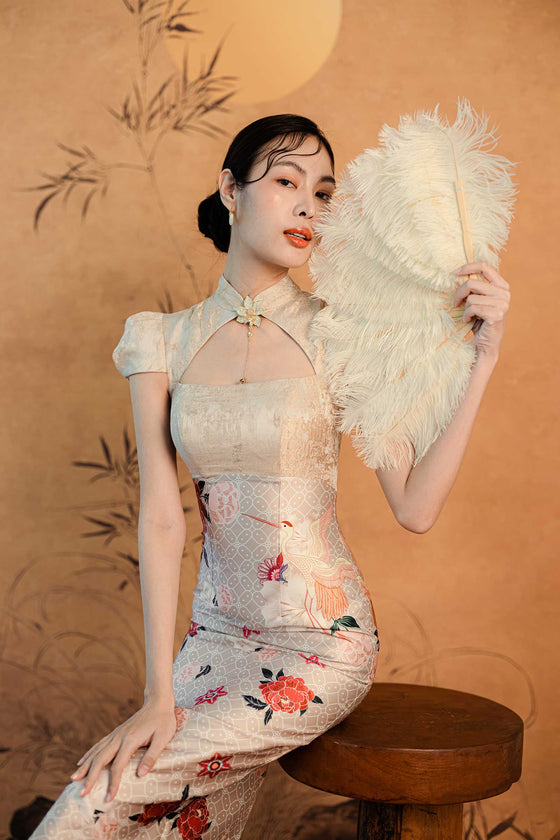 Yan Mei Qipao (Gold)