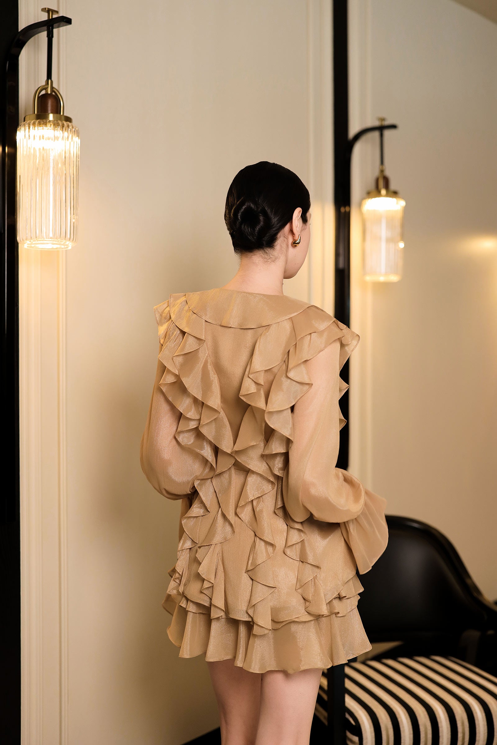 Devoria Ruffle Cardi (Mocha)