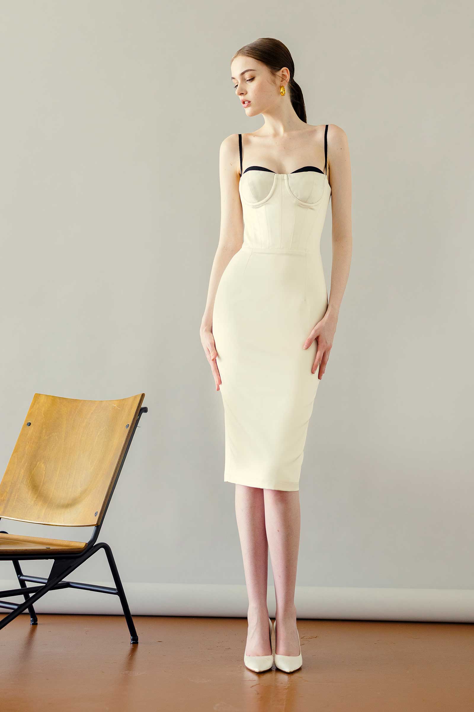 Duscier Dress (Pearl)