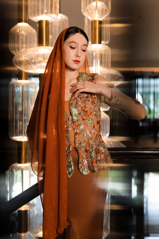 Daviere Kebaya Set (Brown)