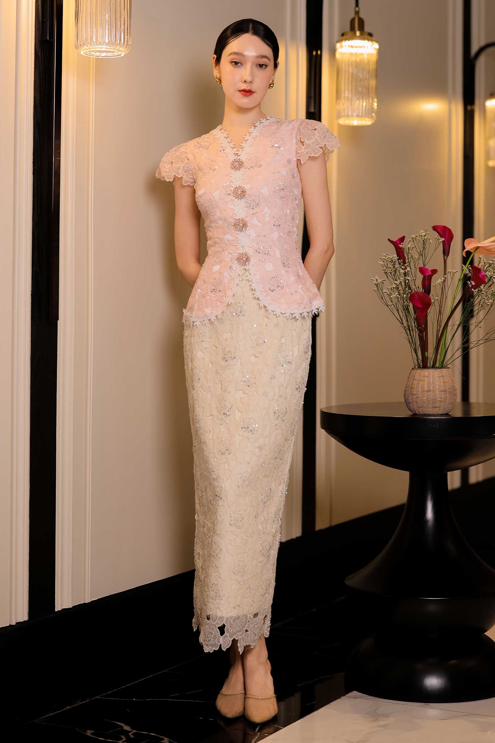 Delavina Top with Brooch (Pink)