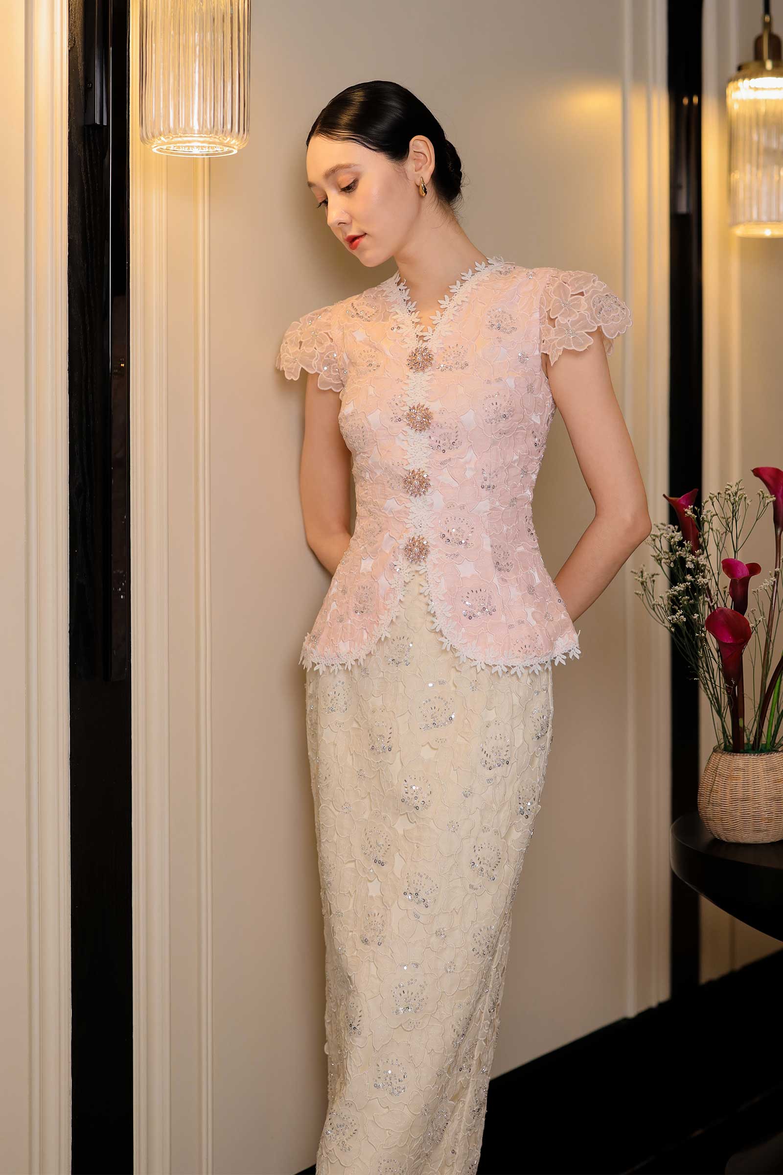 Delavina Top with Brooch (Pink)