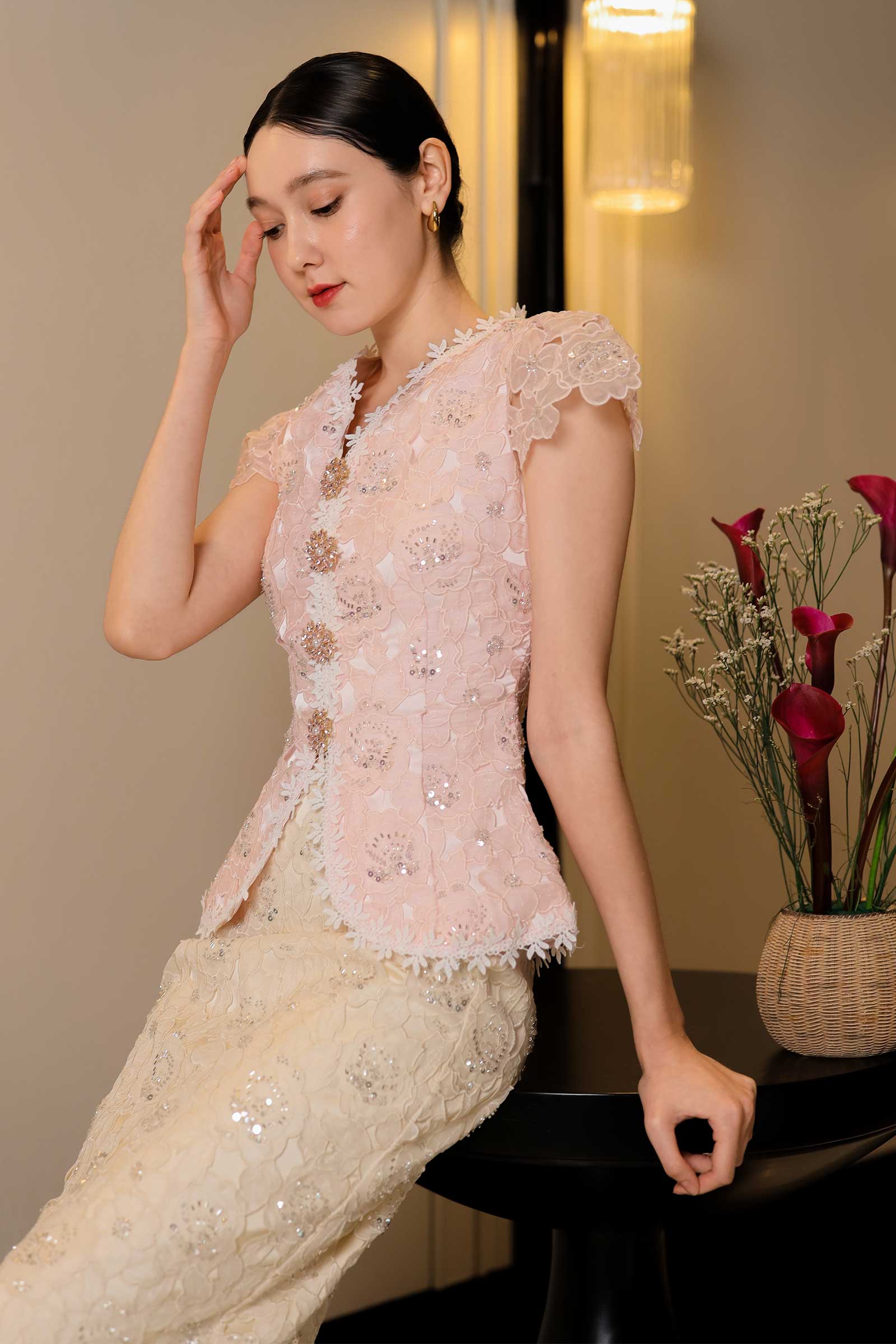 Delavina Top with Brooch (Pink)