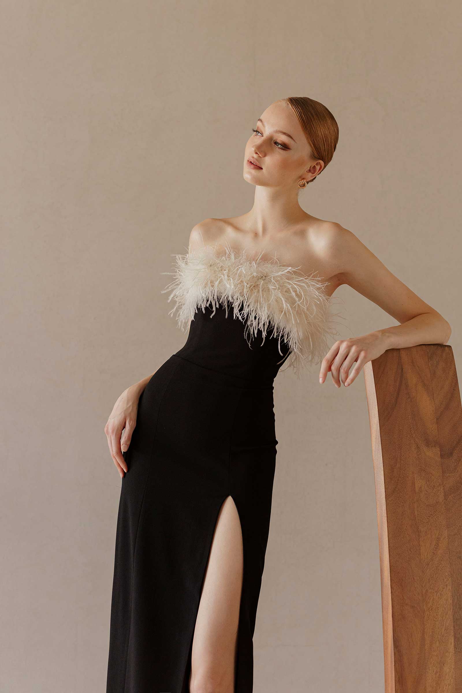 Diolianiz Gown (Black)