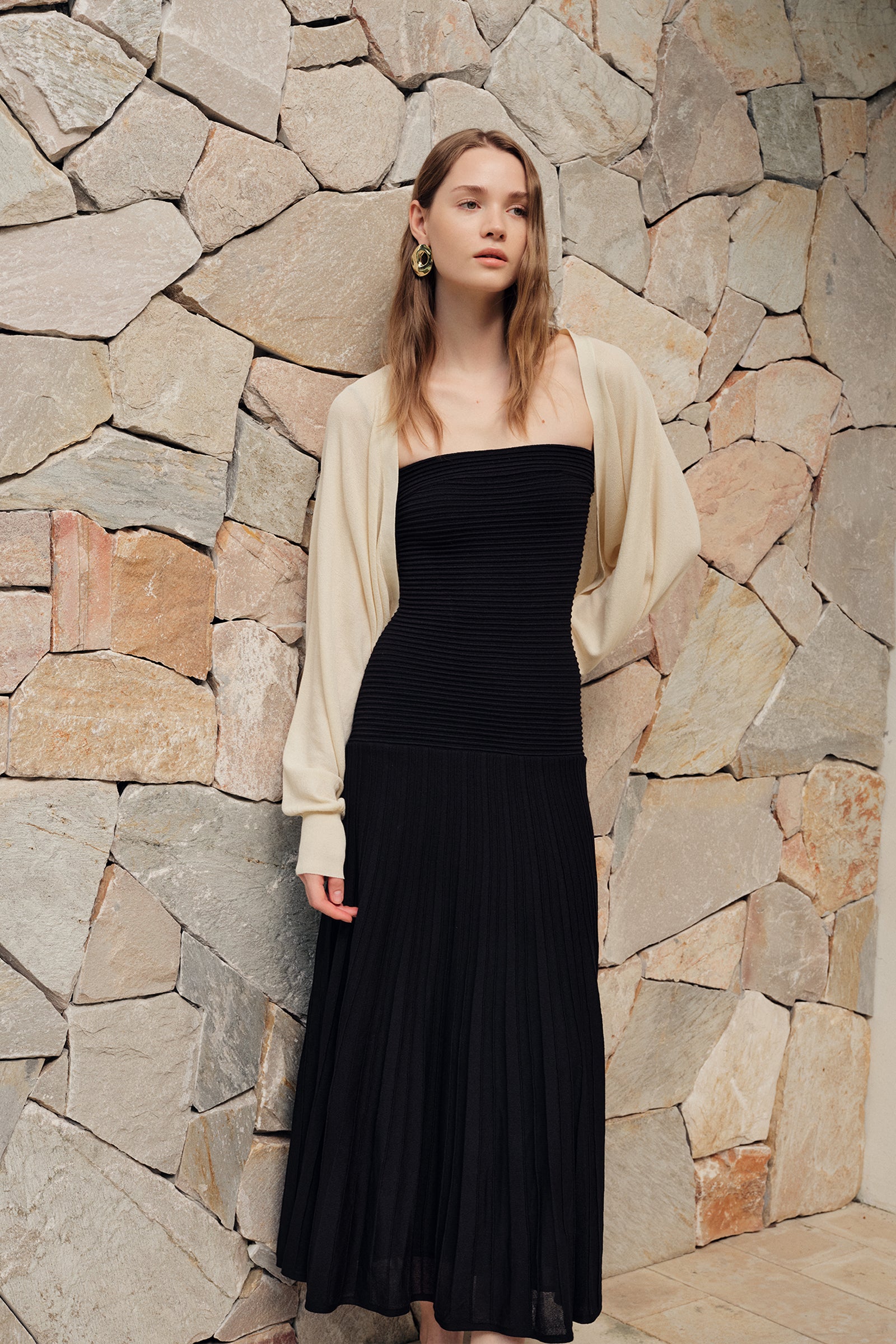 Phyllo Midi Knit Dress (Black)