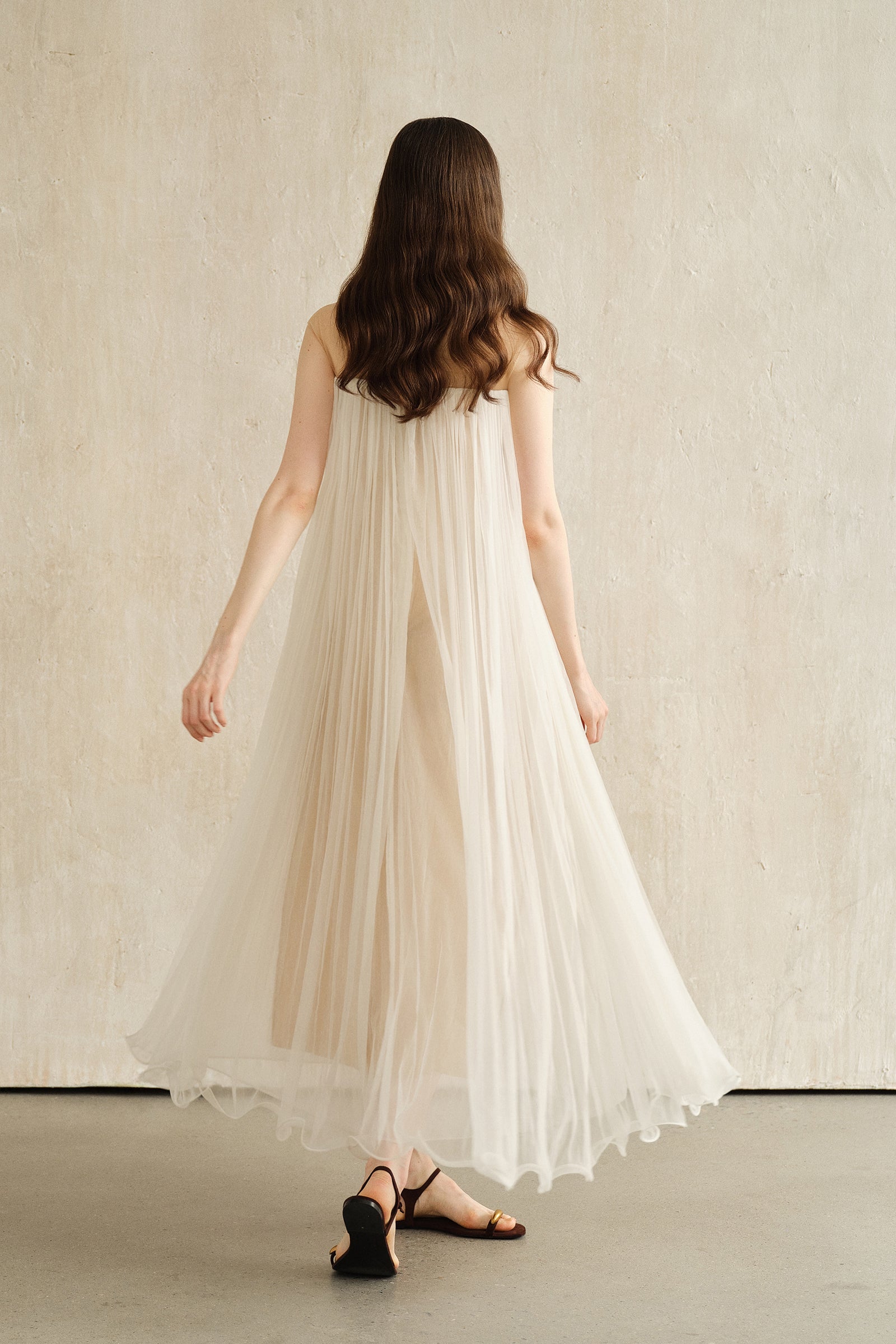 Rumi Long Dress (White Veil)