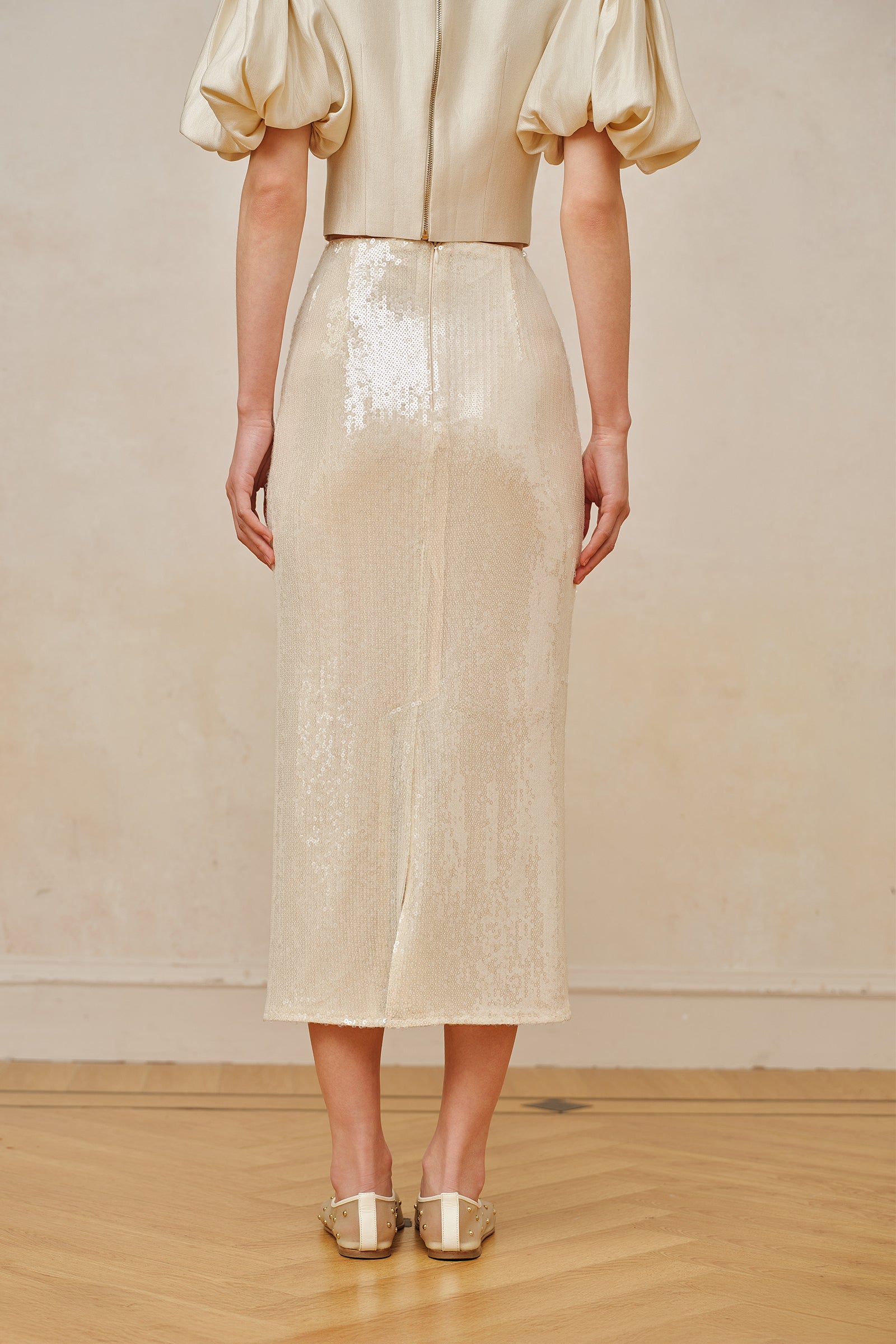 Jaded Midi Skirt (Porcelain Cream)