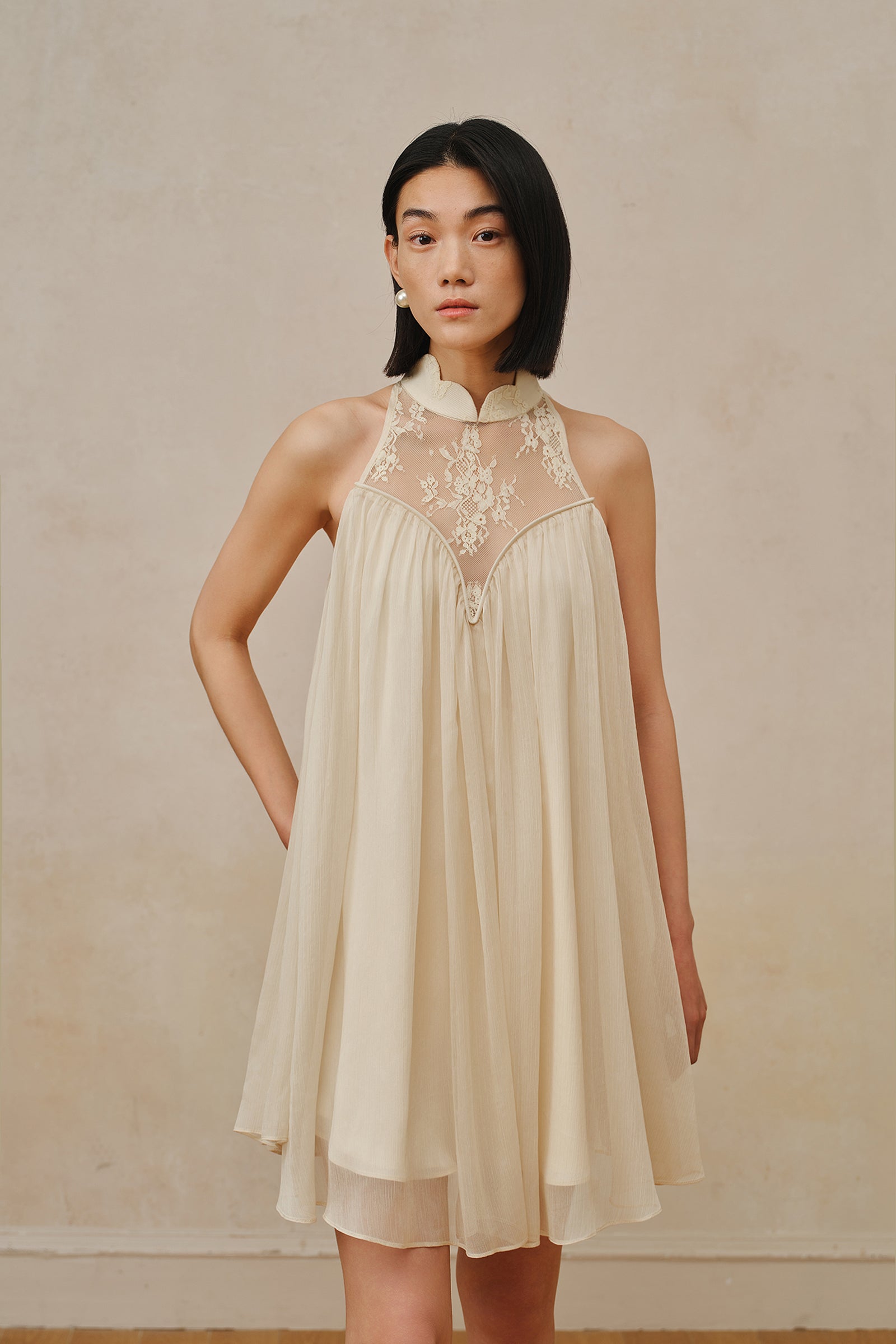 Heir Dress (Antique Beige)