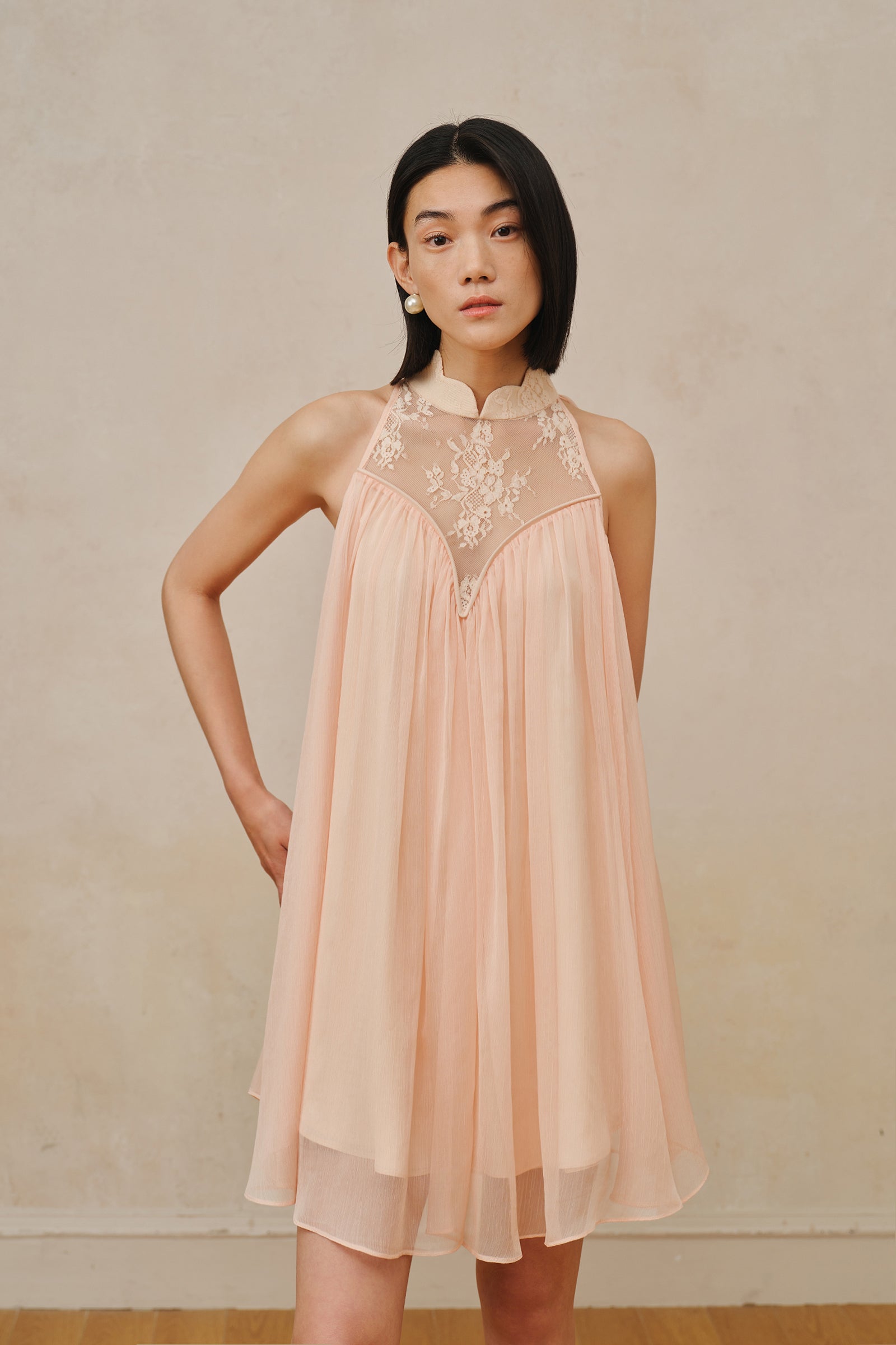 Heir Dress (Feather Blush)