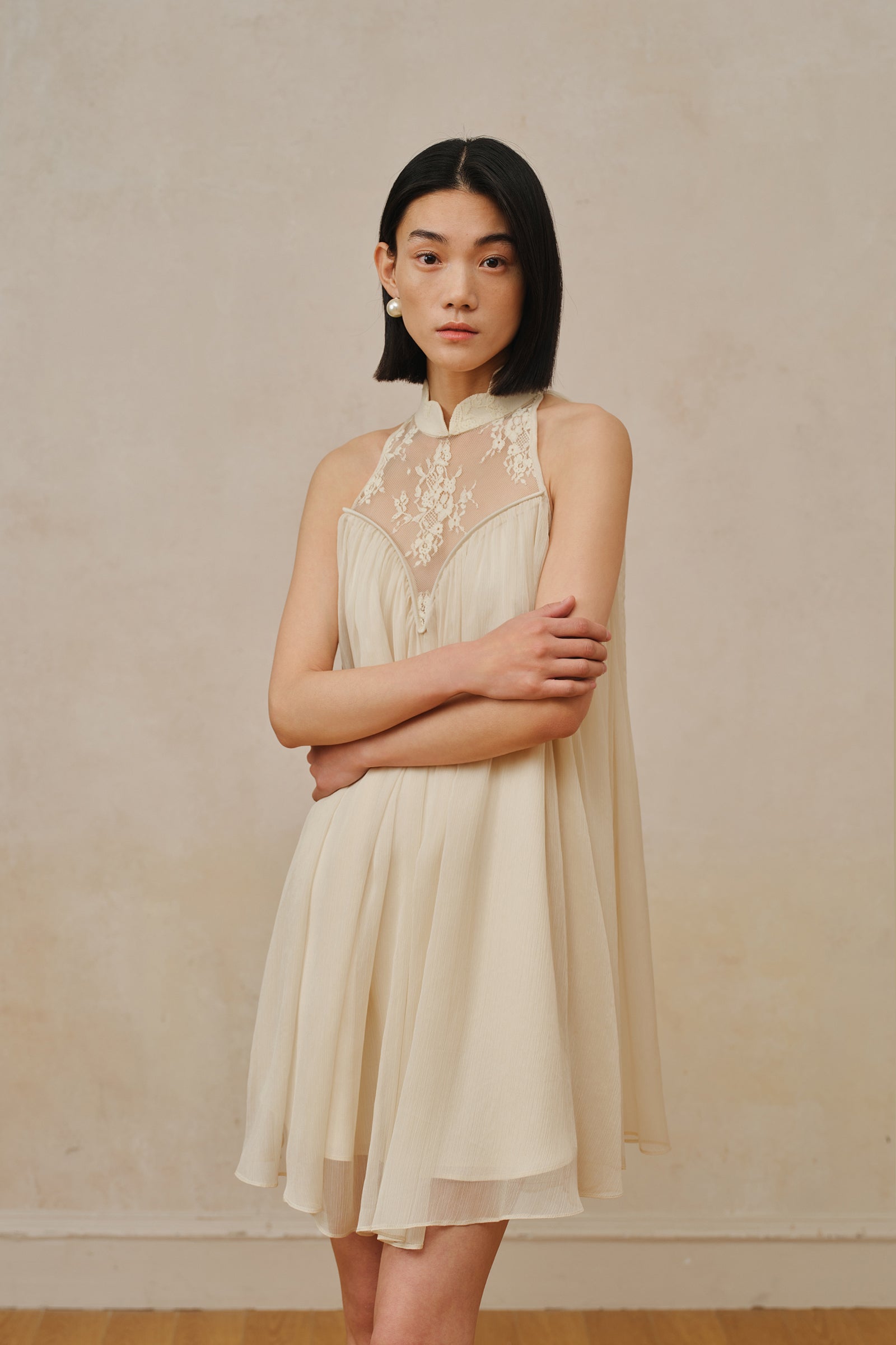 Heir Dress (Antique Beige)
