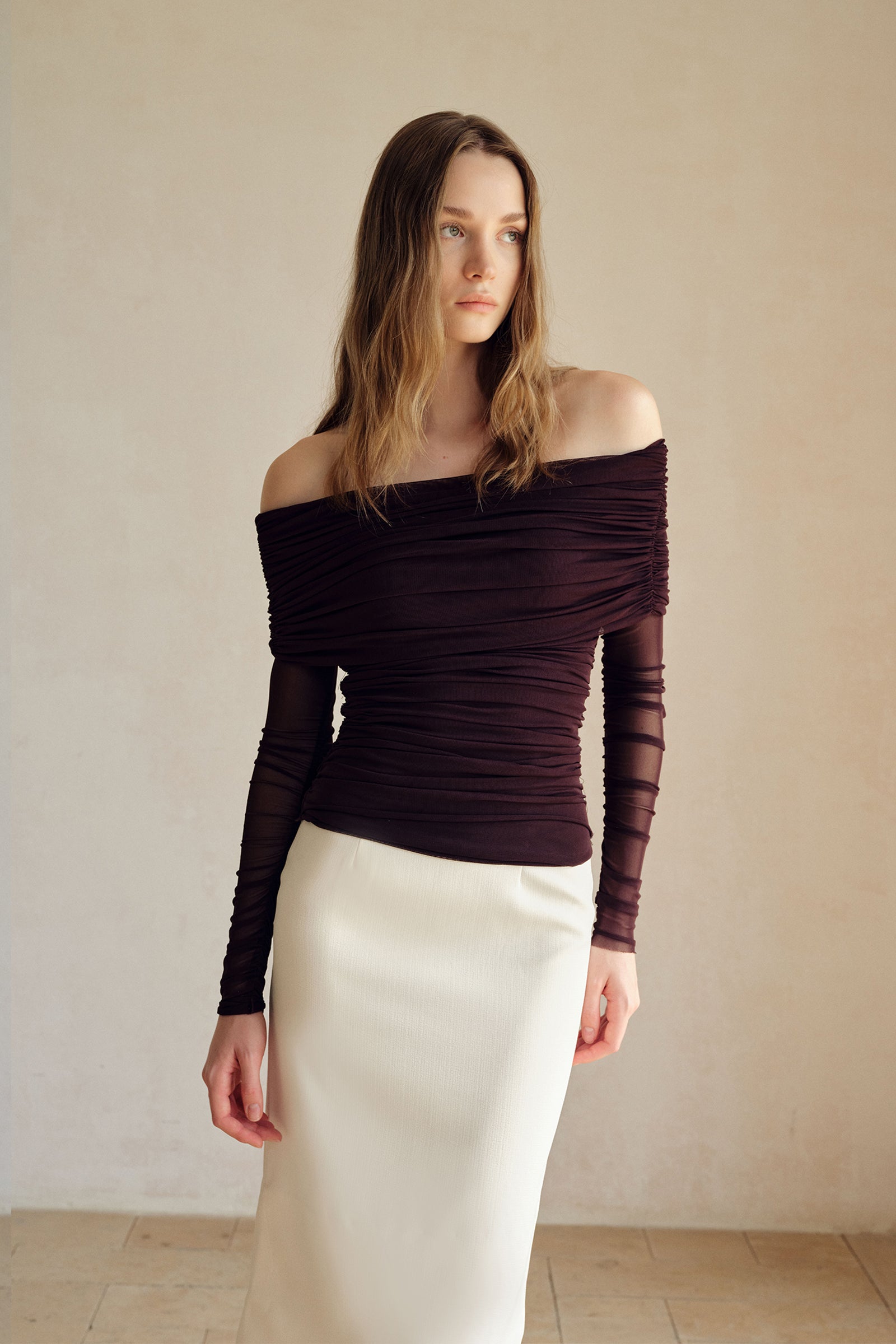 Bailey Mesh Ruched Off Shoulder Top (Ganache)