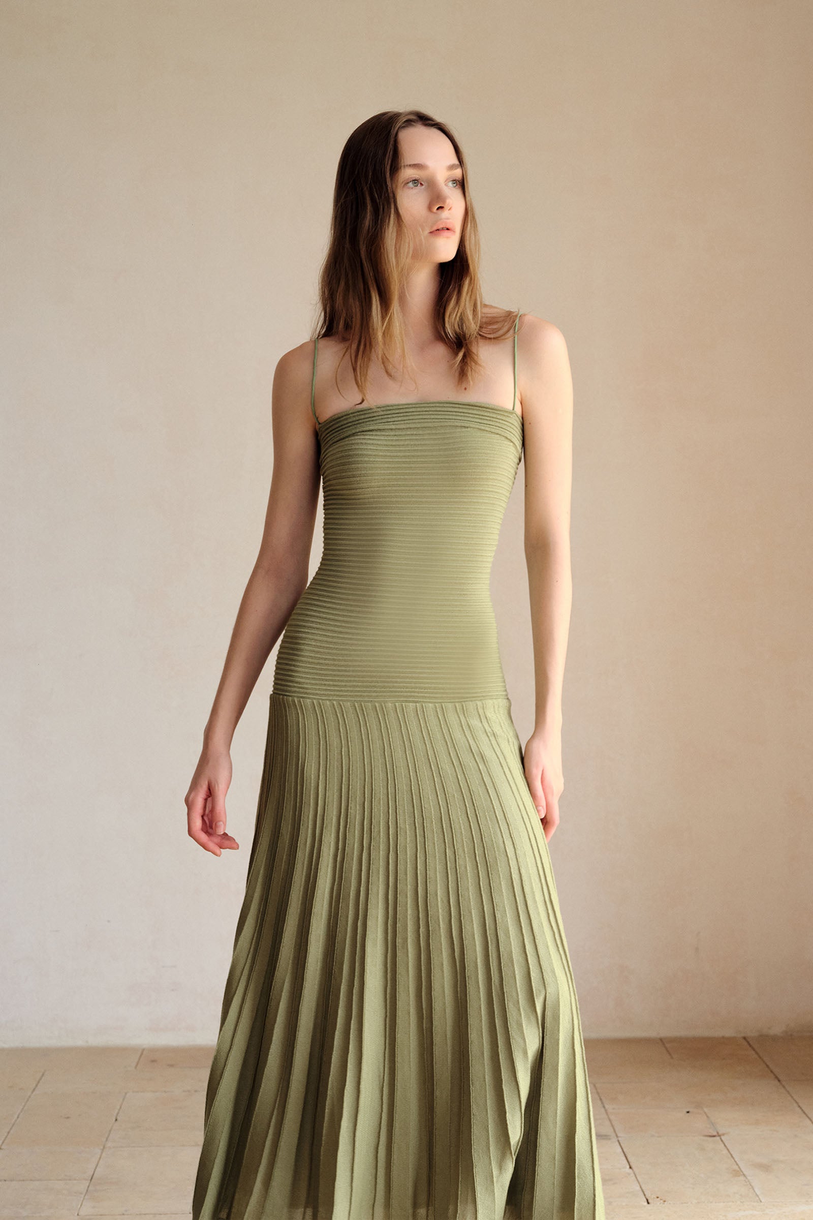 Phyllo Midi Knit Dress (Leaf)