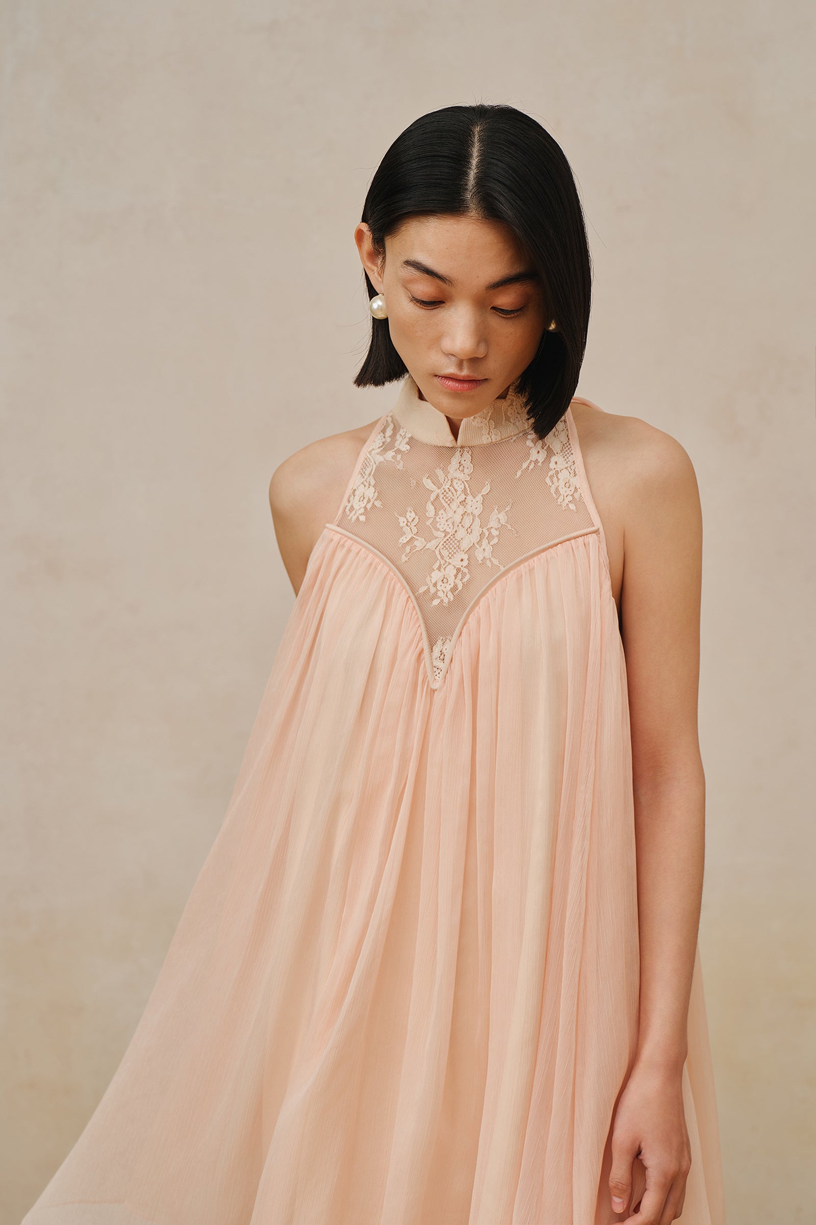Heir Dress (Feather Blush)