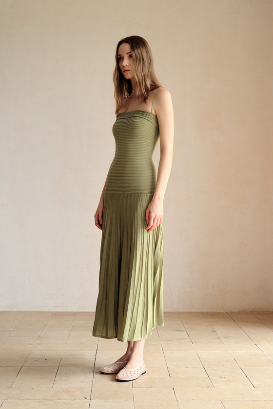 Phyllo Midi Knit Dress (Leaf)