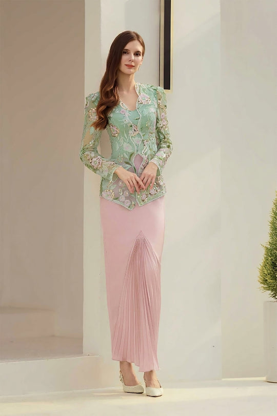 BACKORDER Emerelle Kebaya Set (Soft Pink)