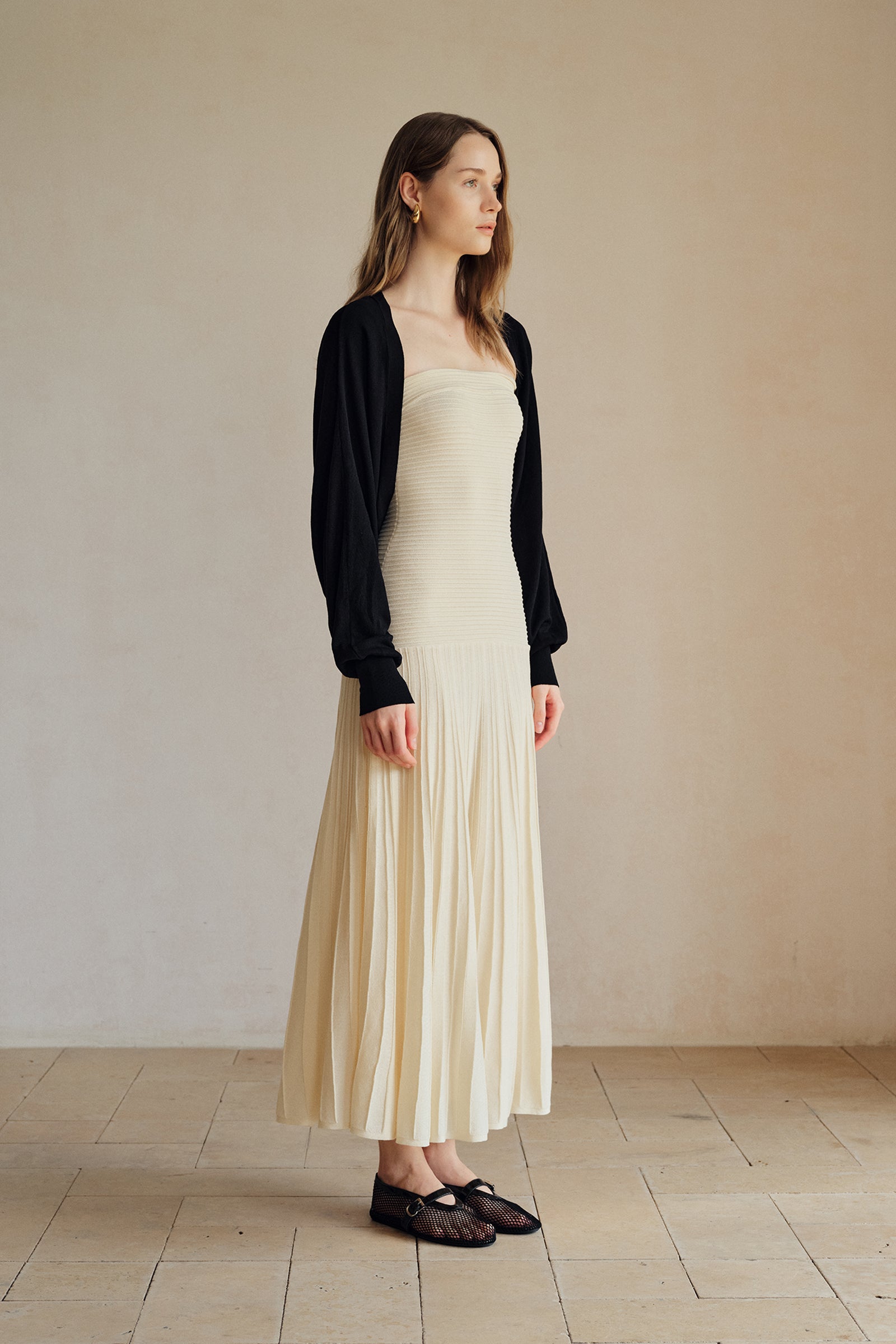 Beth Cropped Knit Overlay (Black)