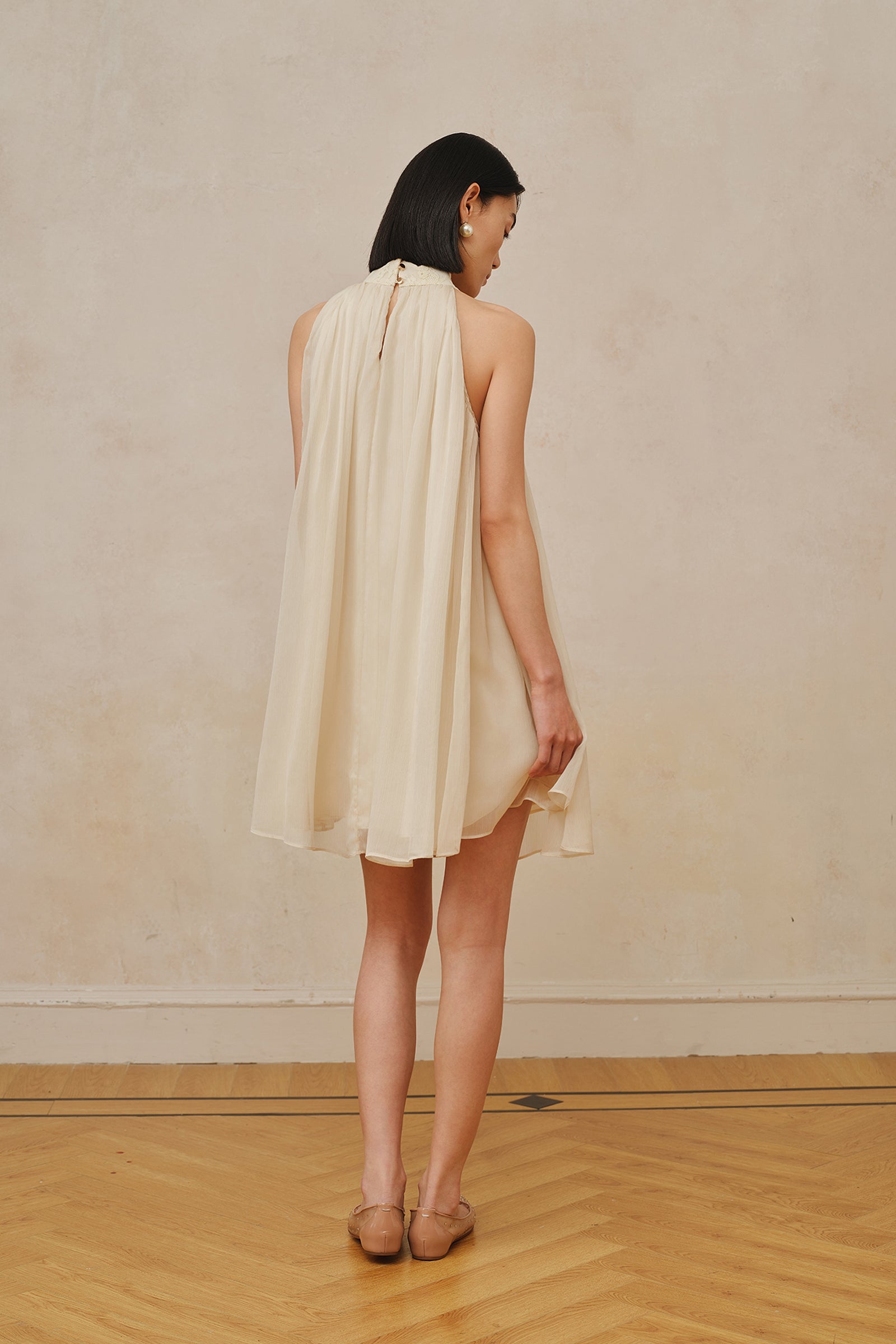 Heir Dress (Antique Beige)
