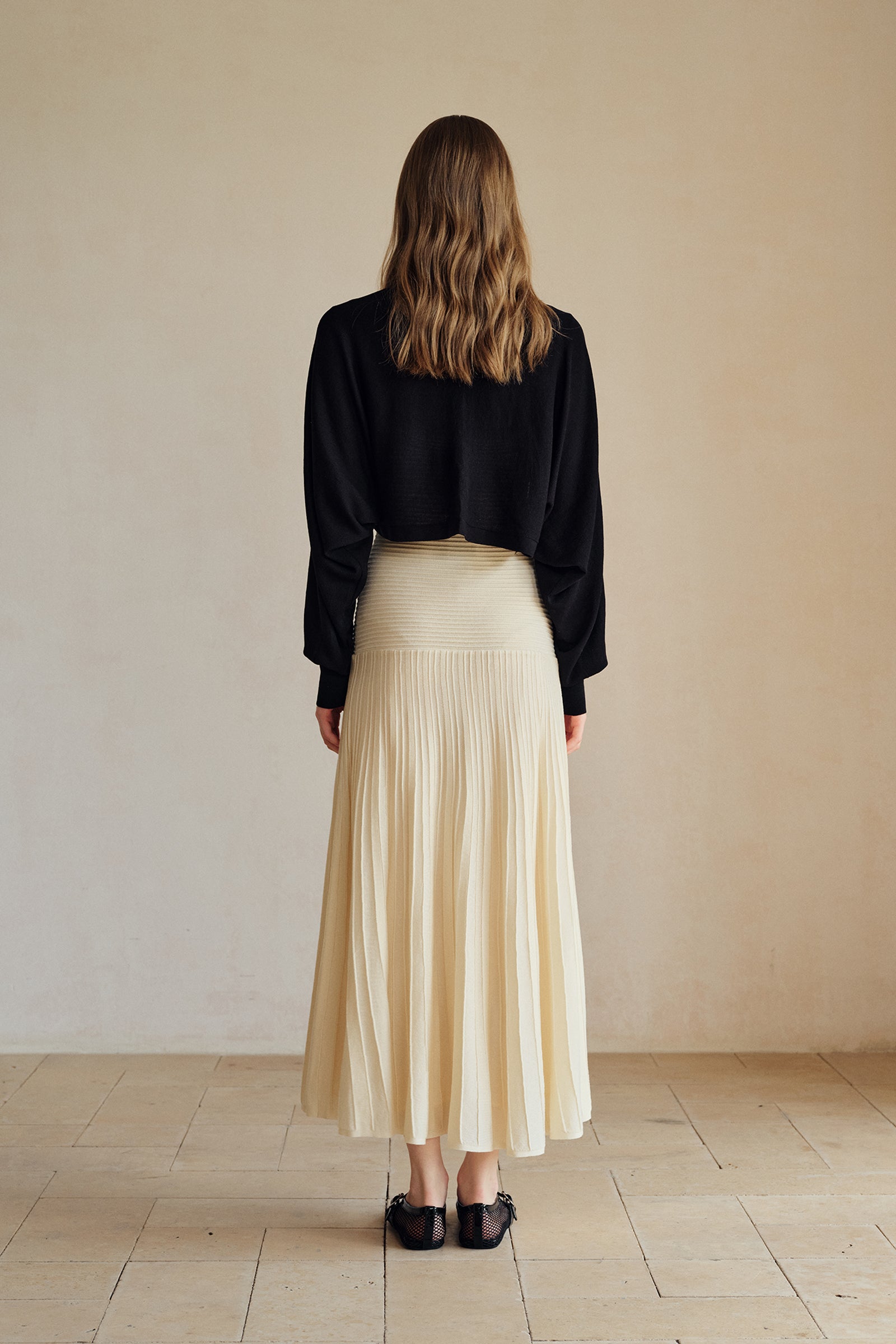 Beth Cropped Knit Overlay (Black)