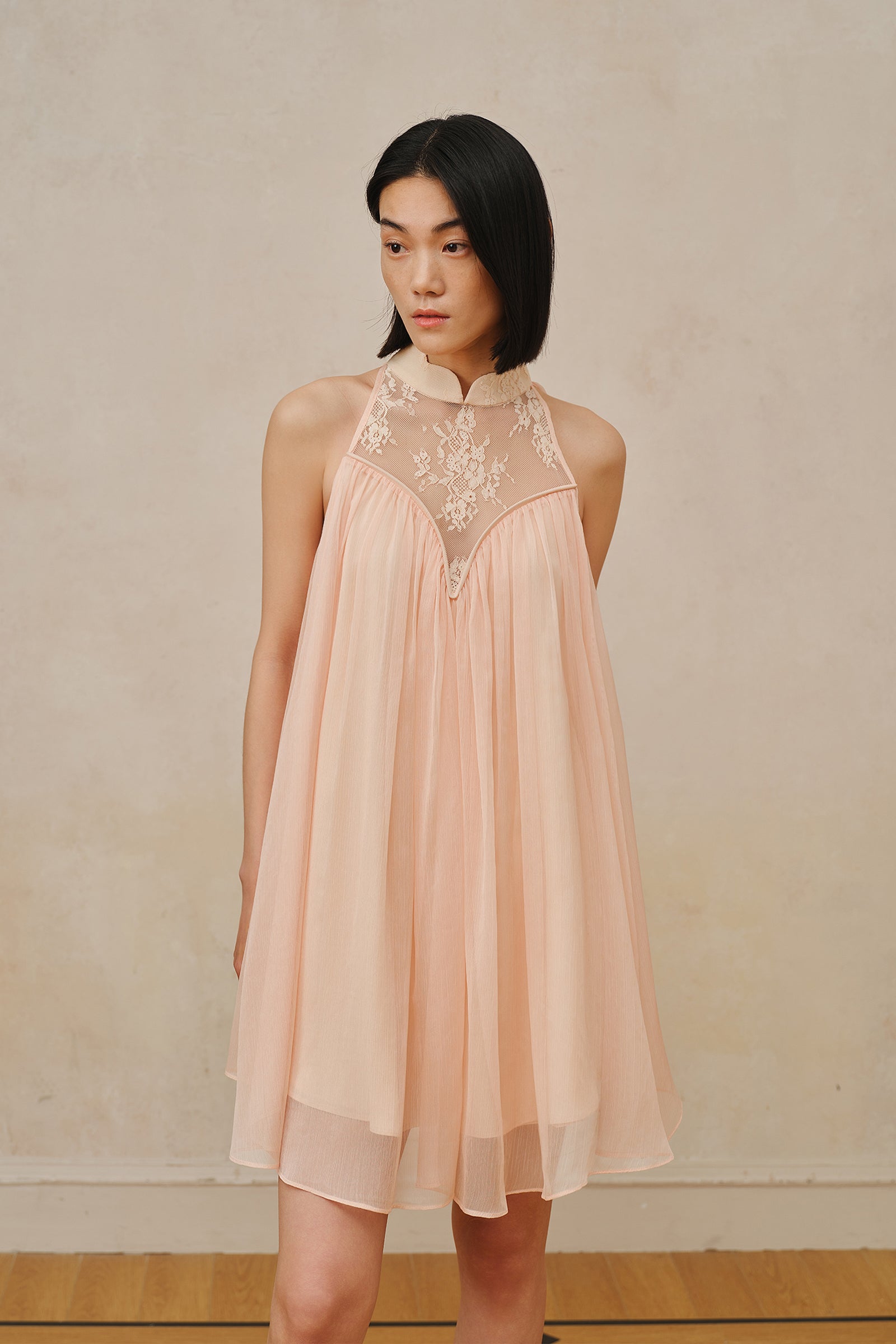 Heir Dress (Feather Blush)