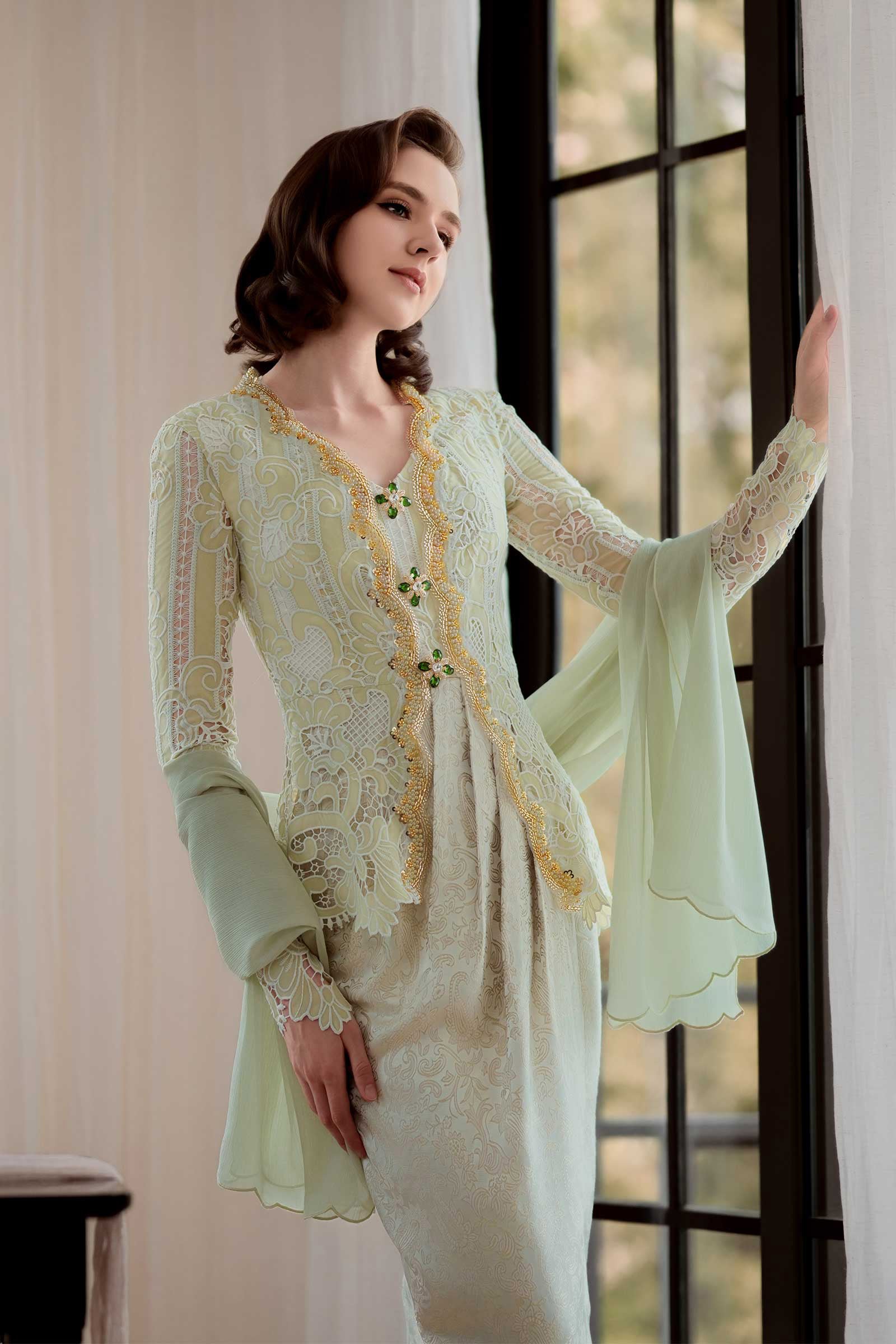 BACKORDER Seroja Kebaya Set (Sage)