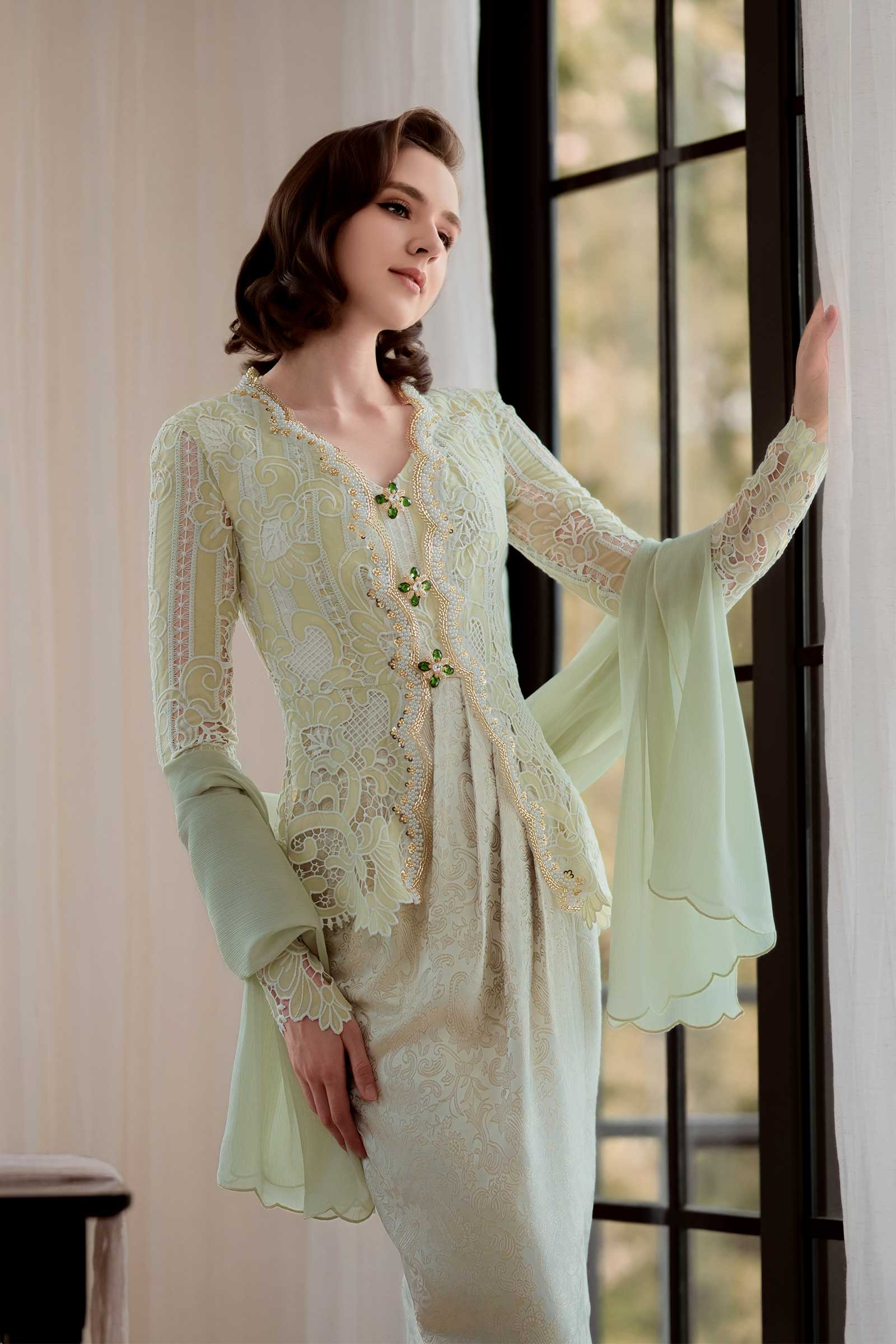 BACKORDER Seroja Kebaya Top (Sage)