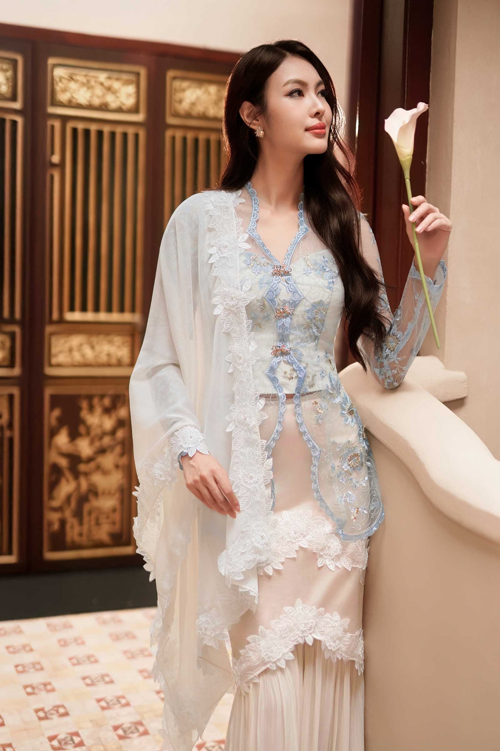 Sorella Kebaya Top (Baby Blue)