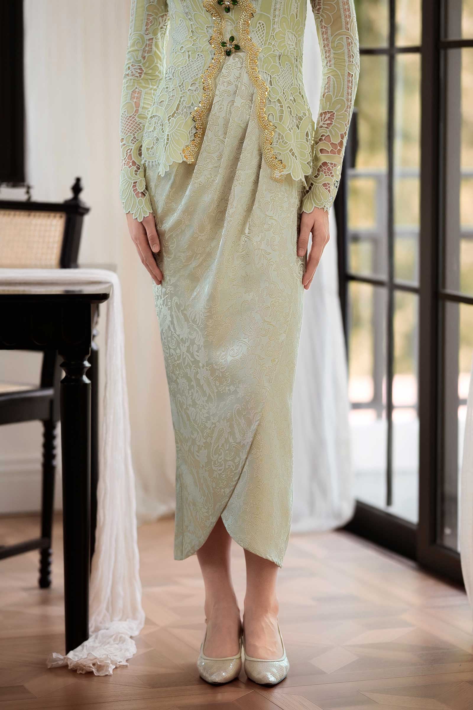 BACKORDER Seroja Kebaya Set (Sage)