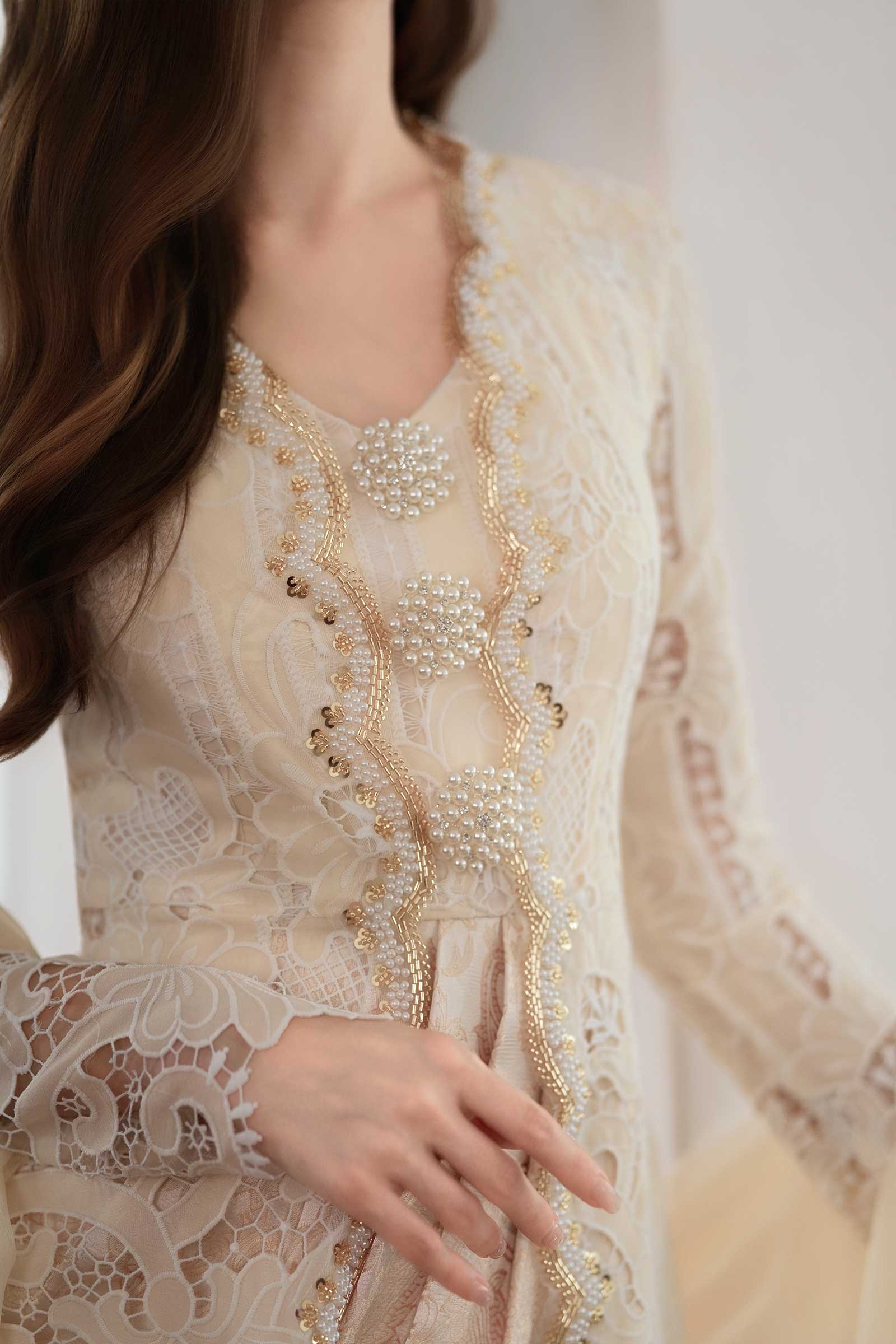 Seroja Kebaya Set (Cream)