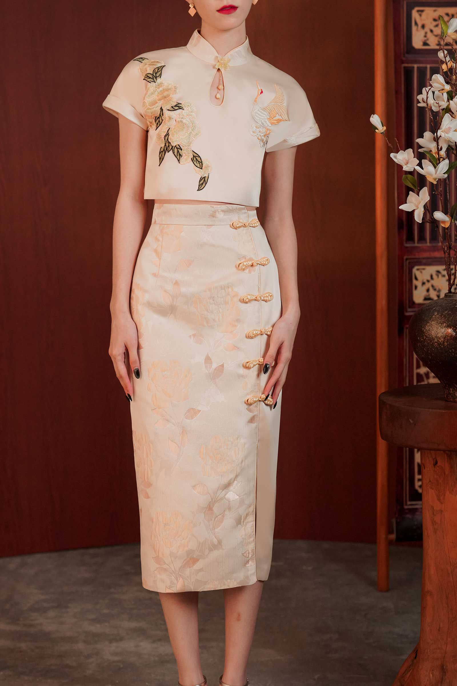 Ai Qipao Set (Gold)