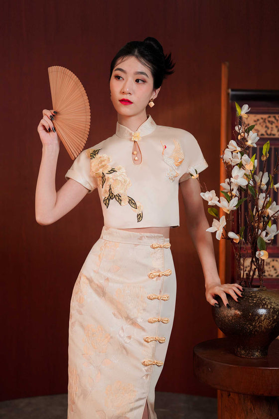 Ai Qipao Set (Gold)