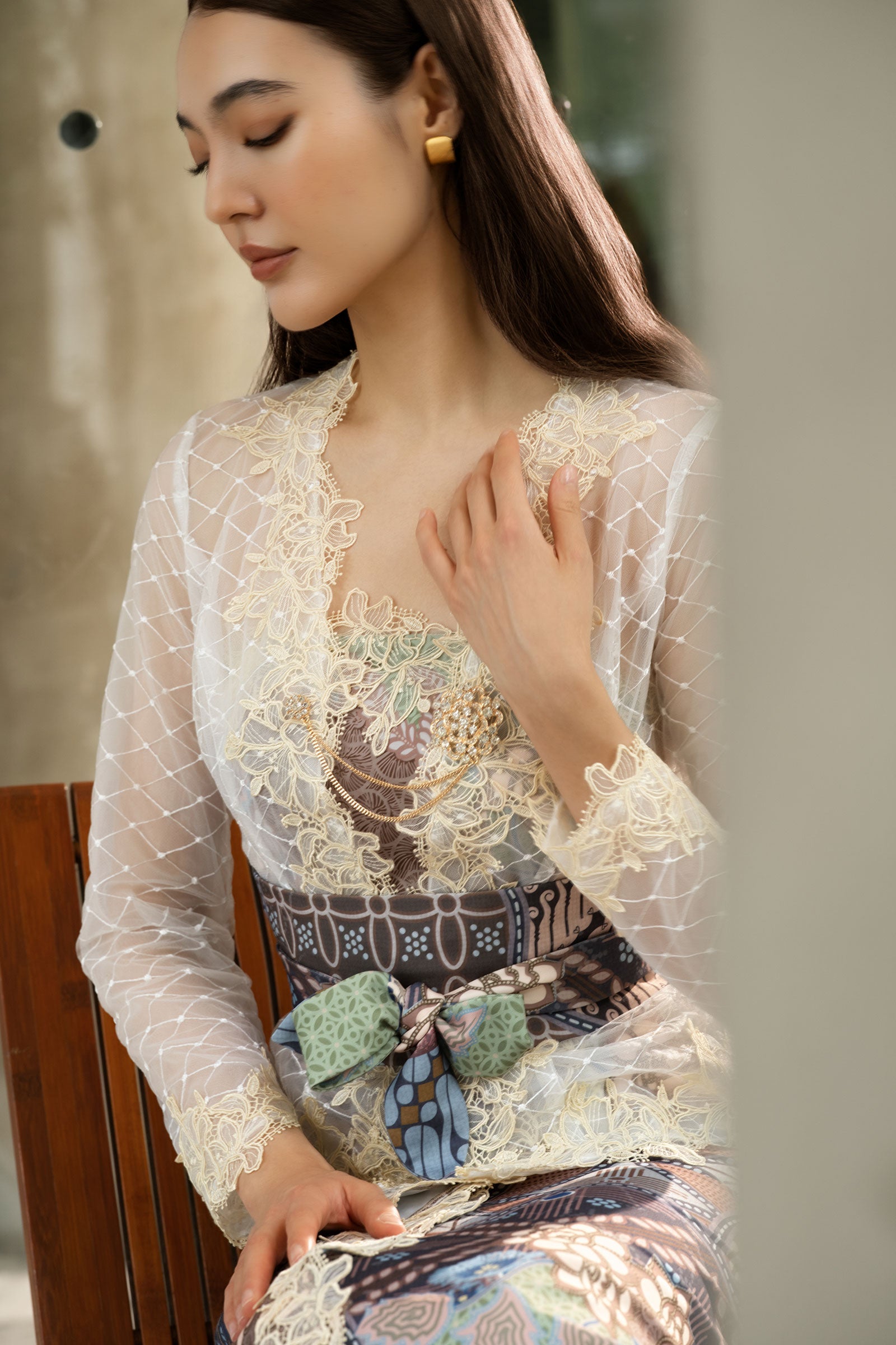 The Soleil Kebaya Top (White)
