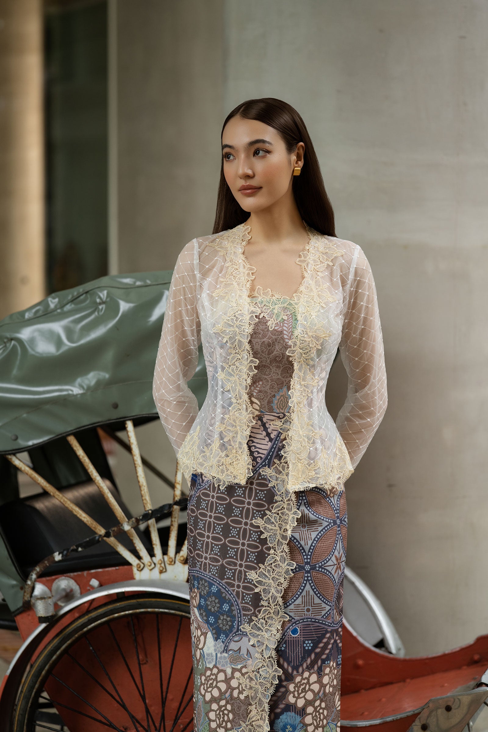 The Soleil Kebaya Top (White)
