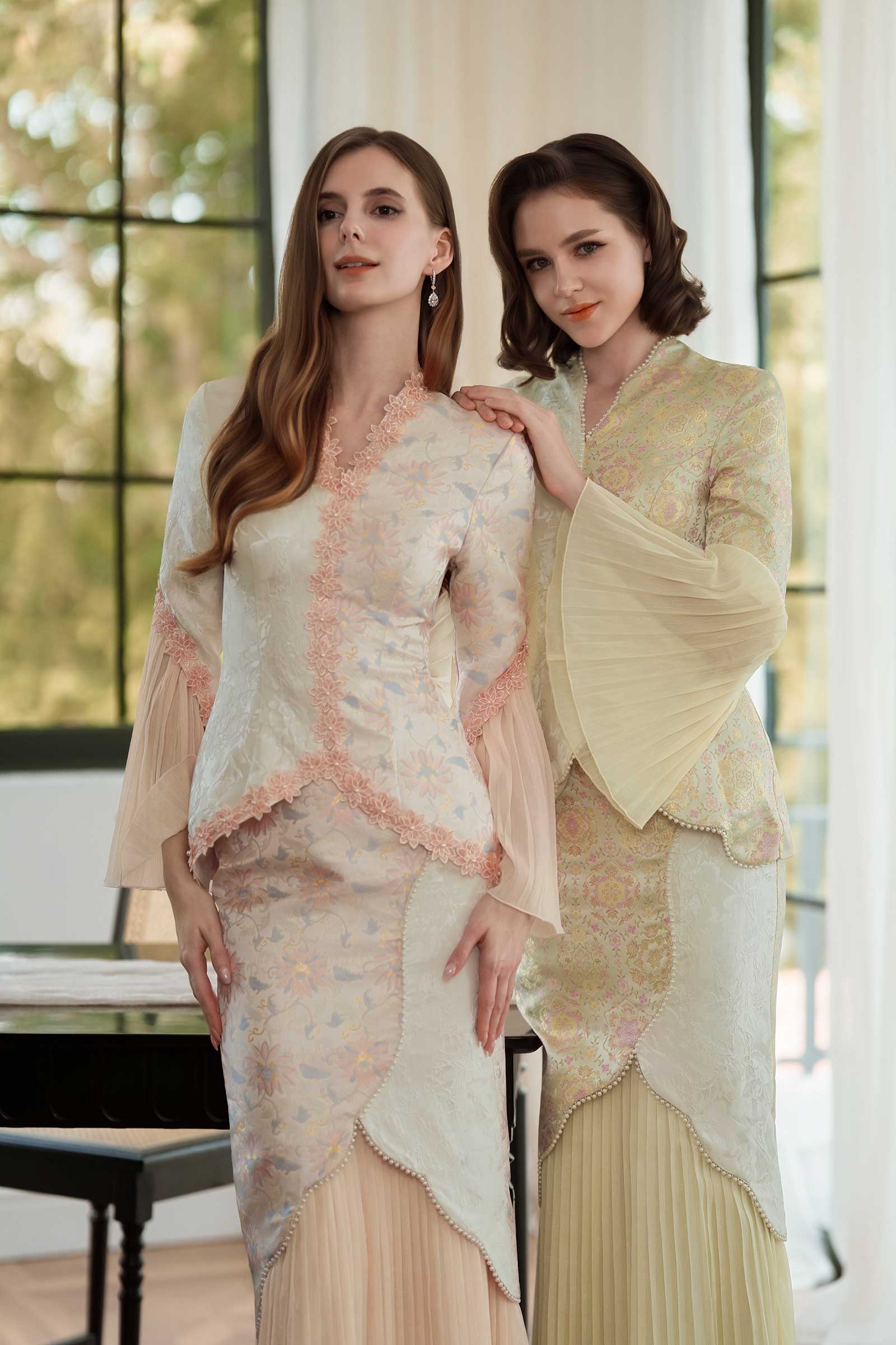 Niessa Kebaya Top (Pistachio)