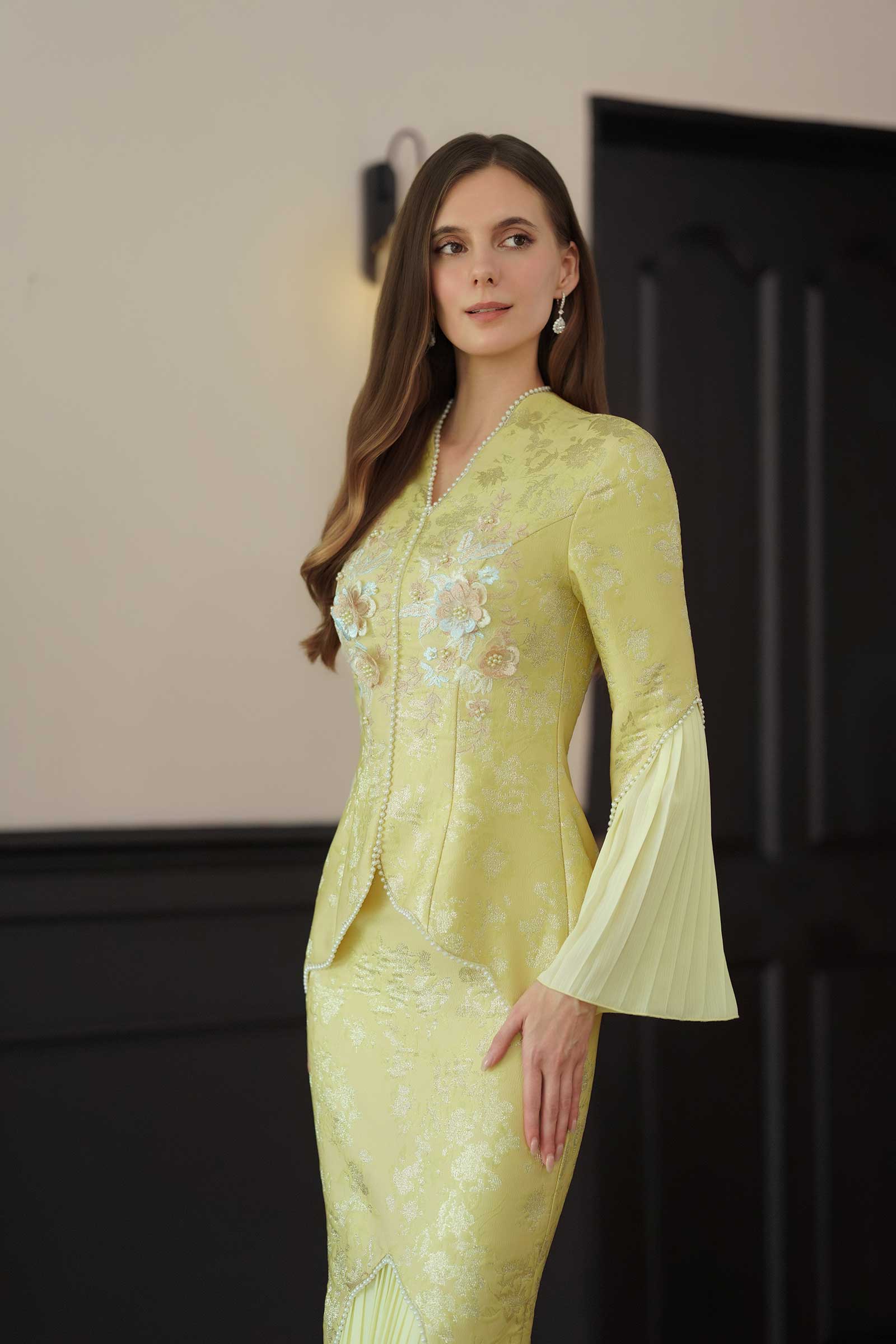Rosabella Kebaya Set (Sunlit Butter)